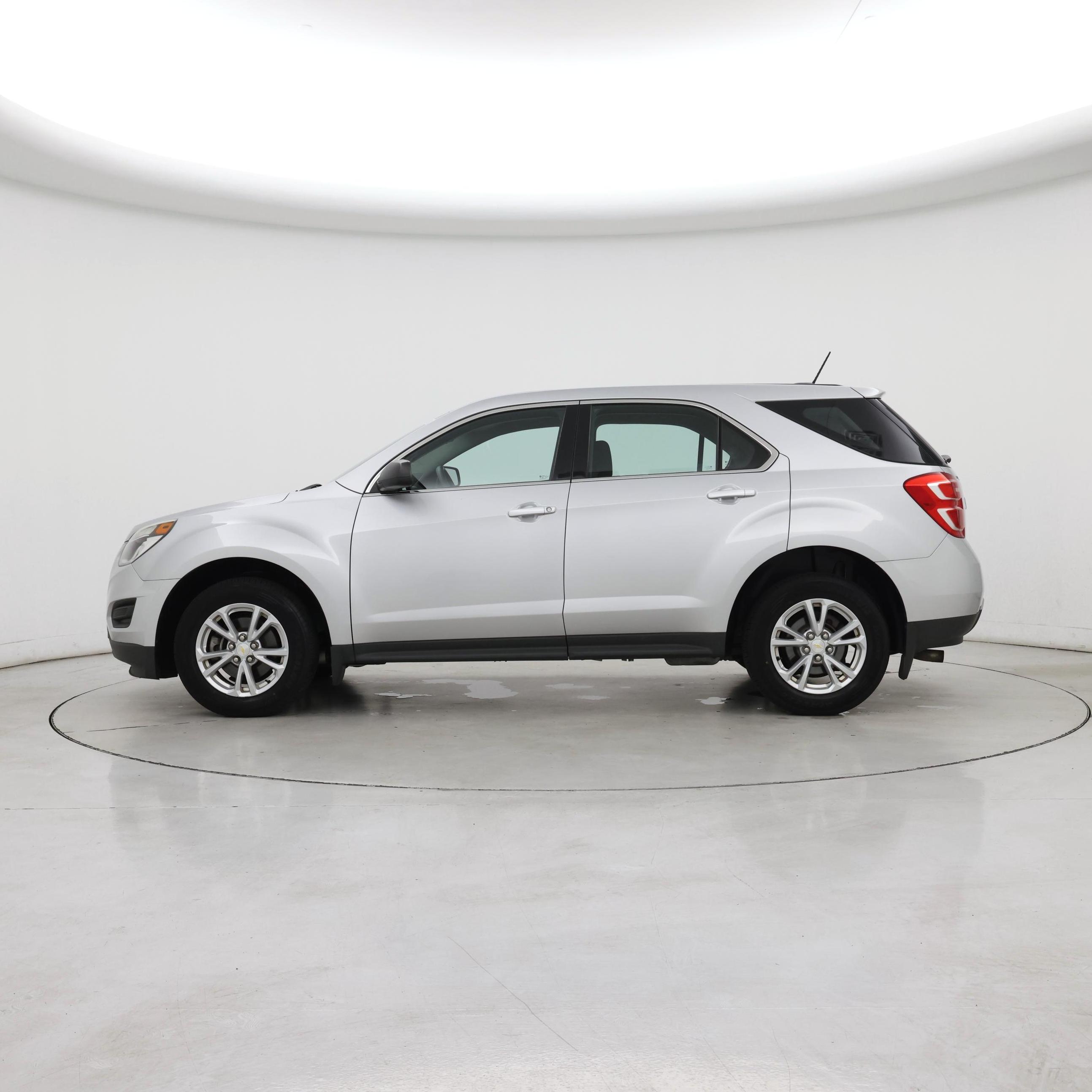 Thumbnail: 2017 Chevrolet Equinox - 3