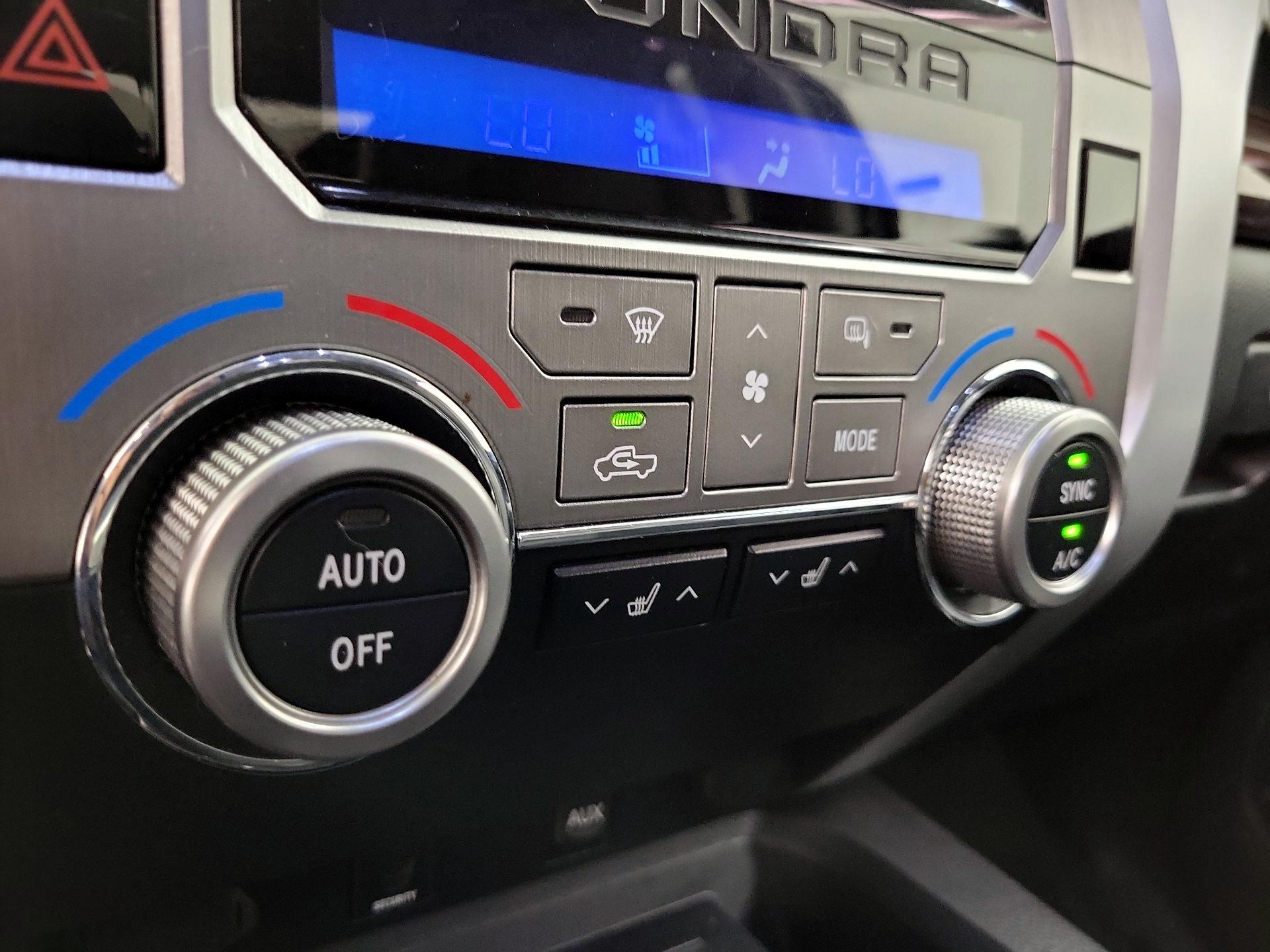 Thumbnail: 2015 Toyota Tundra - 17
