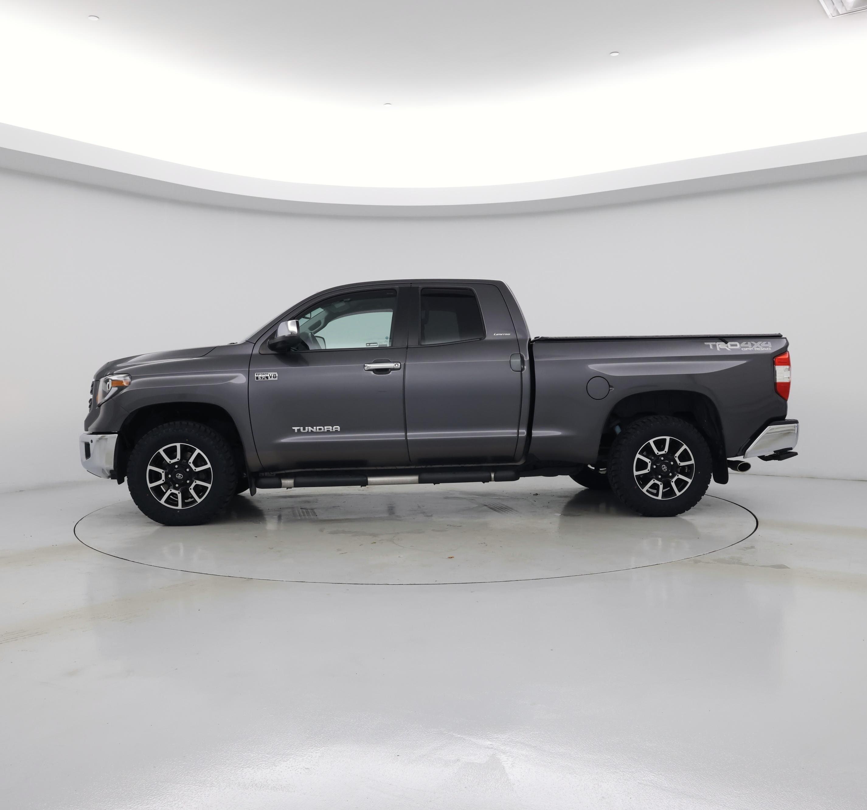Thumbnail: 2015 Toyota Tundra - 3