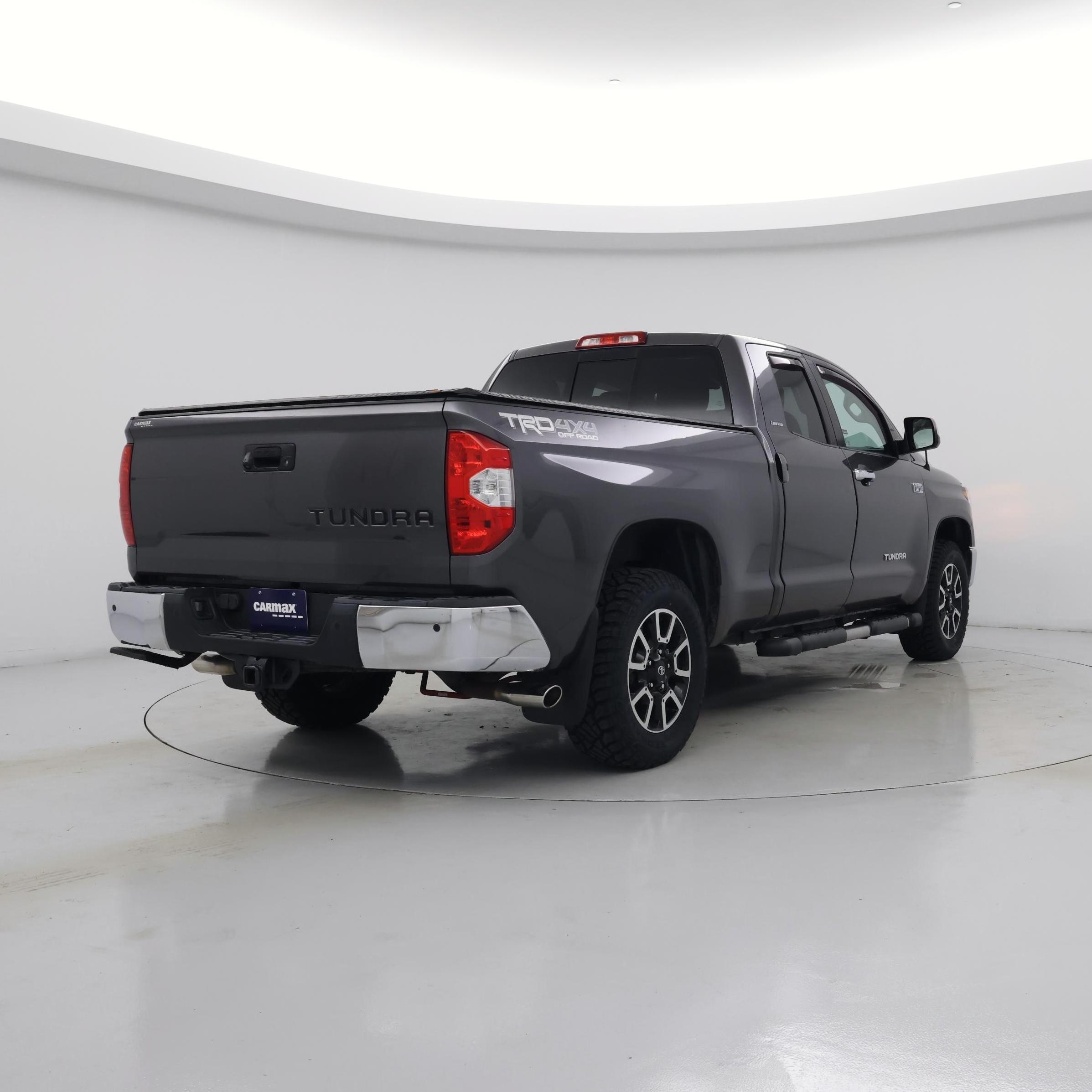 Thumbnail: 2015 Toyota Tundra - 8