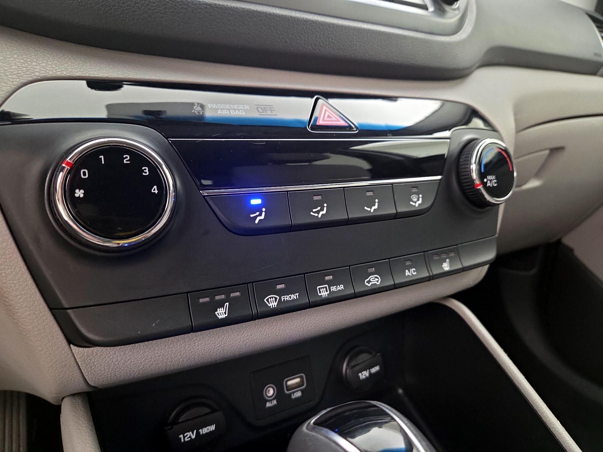 Thumbnail: 2016 Hyundai Tucson - 14