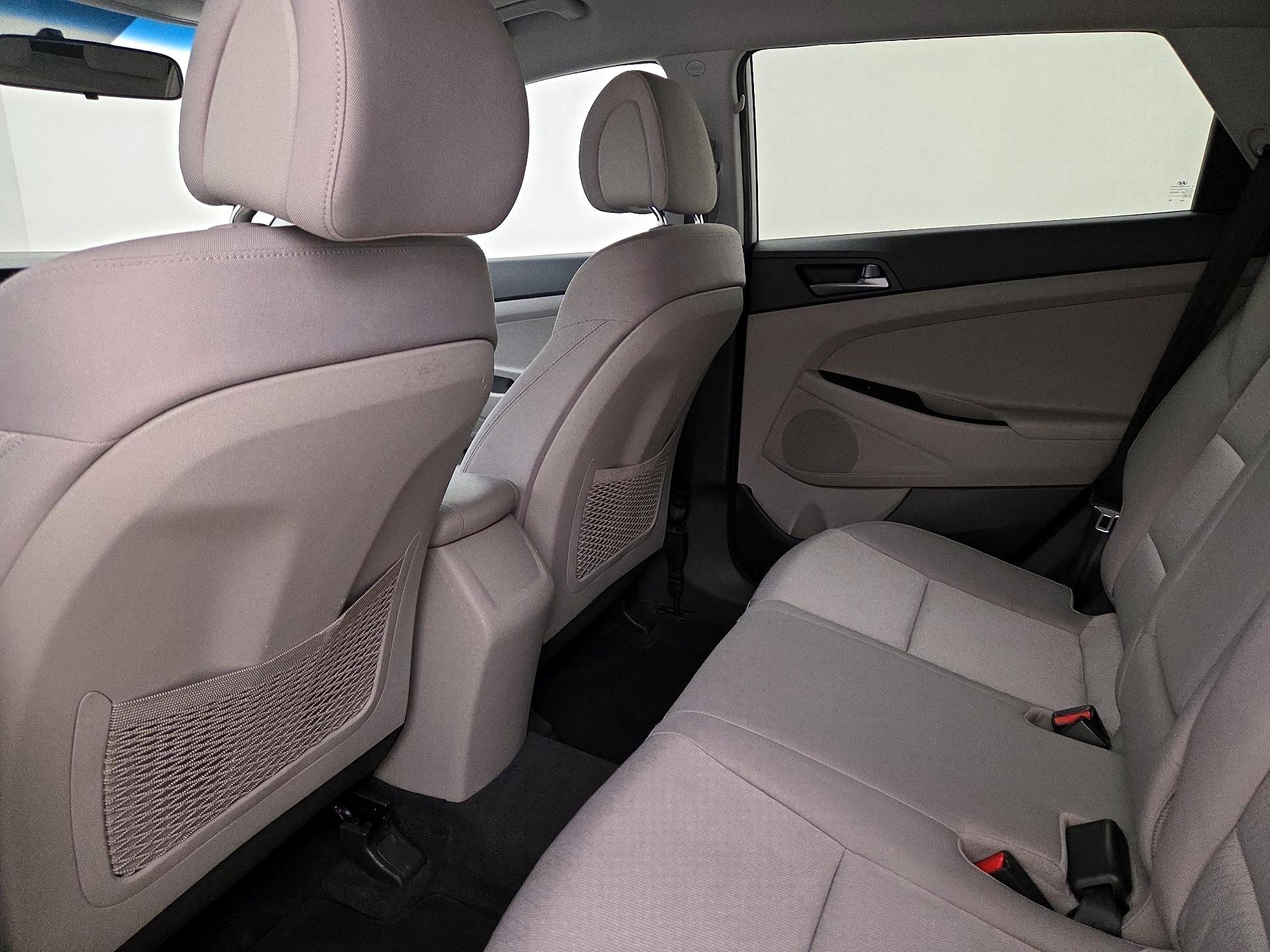 Thumbnail: 2016 Hyundai Tucson - 17