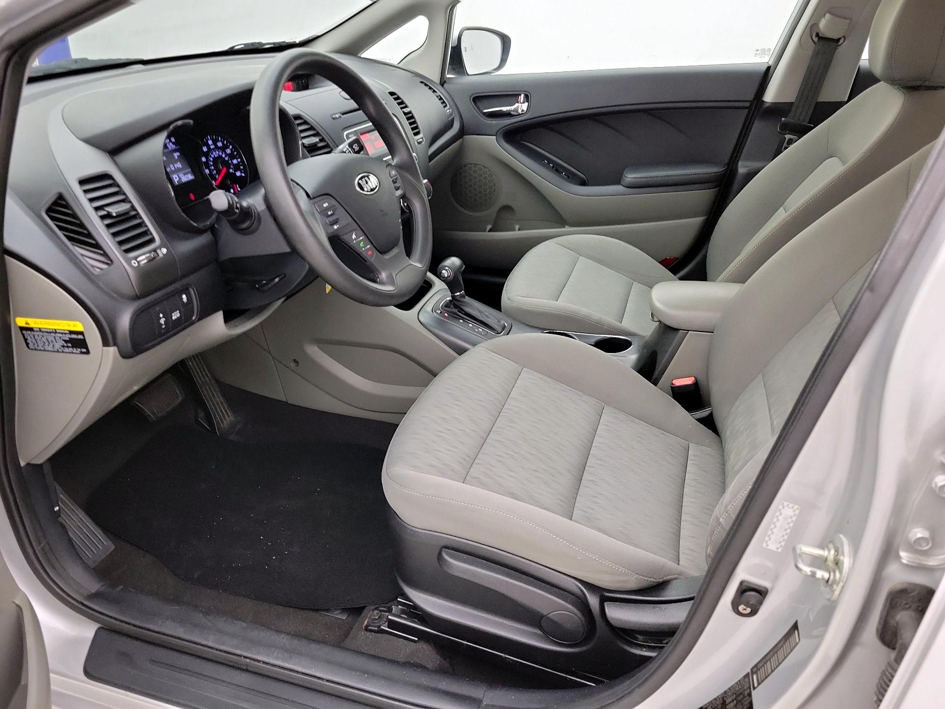Thumbnail: 2015 Kia Forte - 11