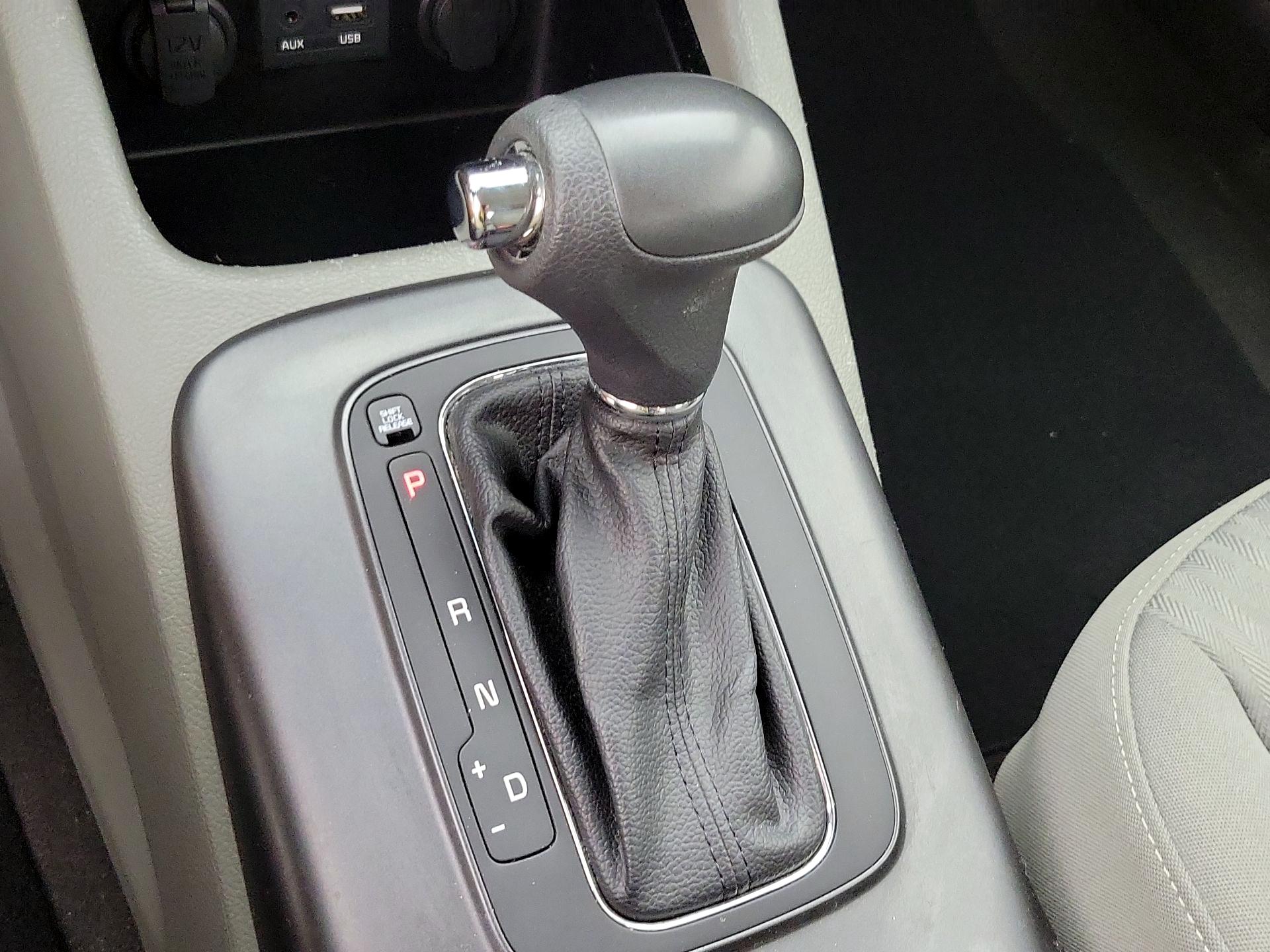 Thumbnail: 2015 Kia Forte - 16