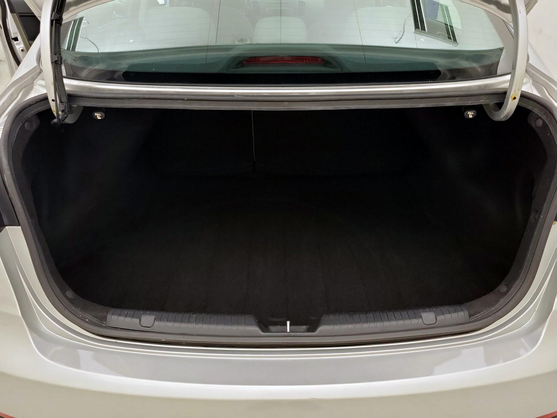 Thumbnail: 2015 Kia Forte - 19