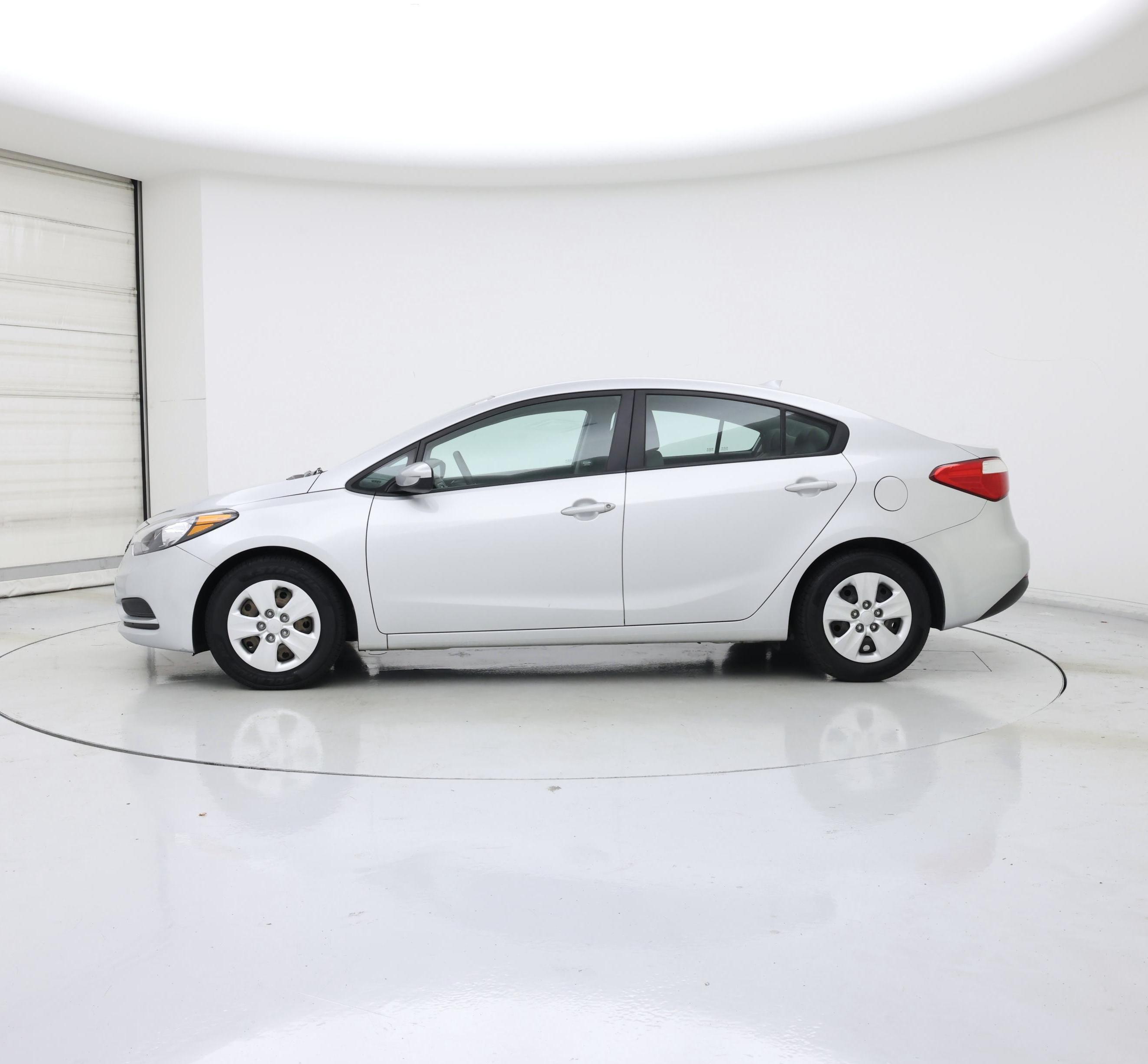 Thumbnail: 2015 Kia Forte - 3