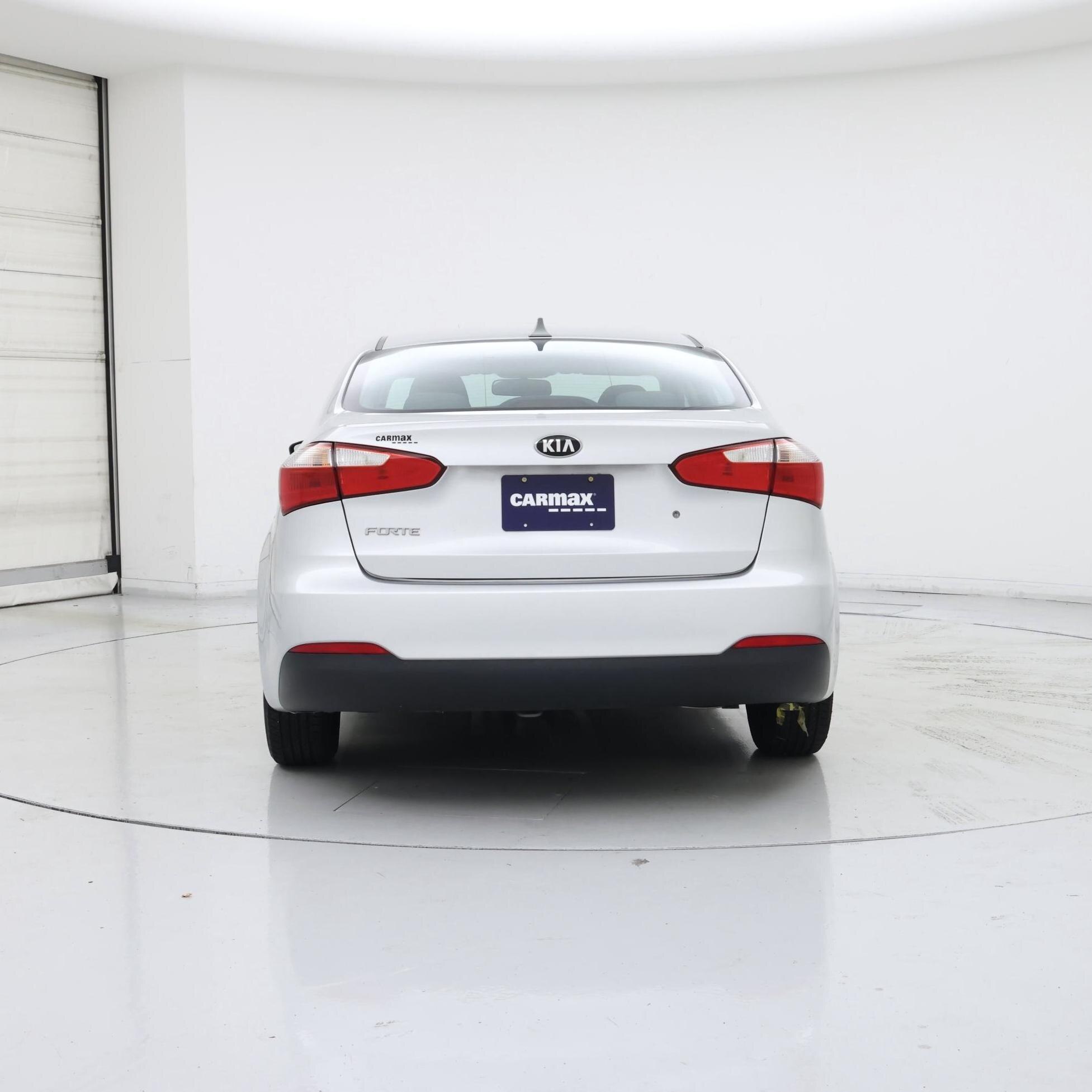 Thumbnail: 2015 Kia Forte - 6