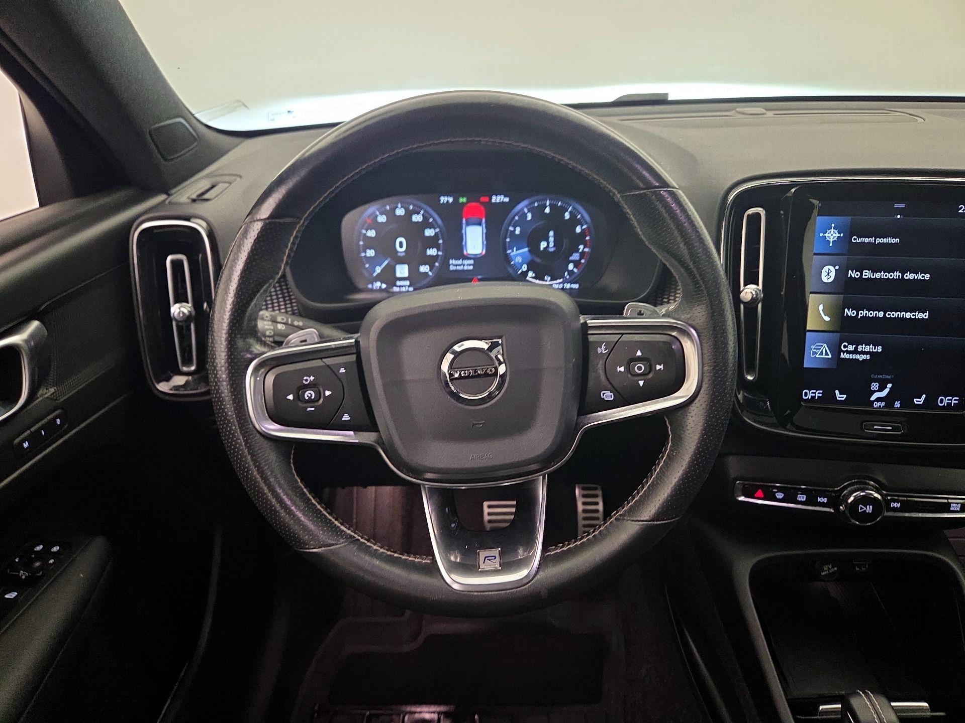 Thumbnail: 2020 Volvo XC40 - 10