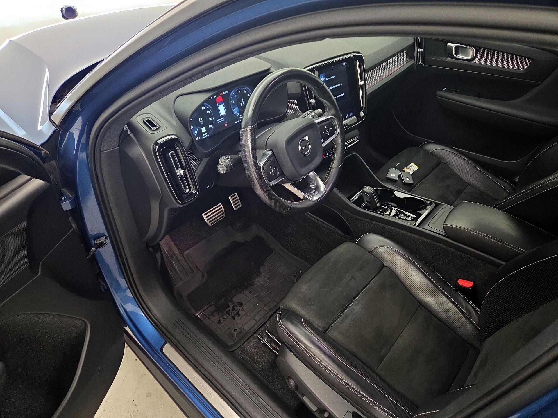 Thumbnail: 2020 Volvo XC40 - 11