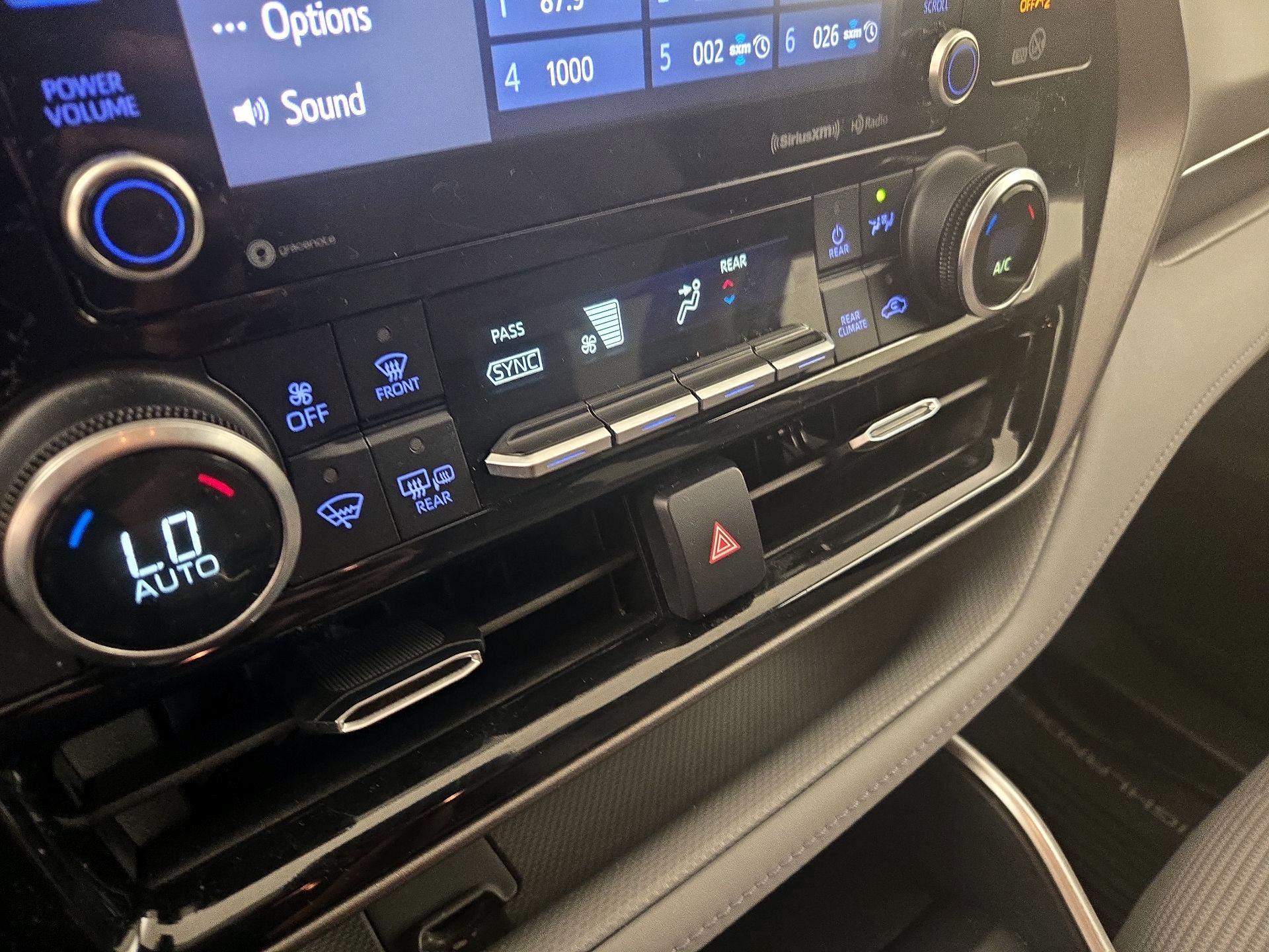 Thumbnail: 2020 Toyota Highlander - 16