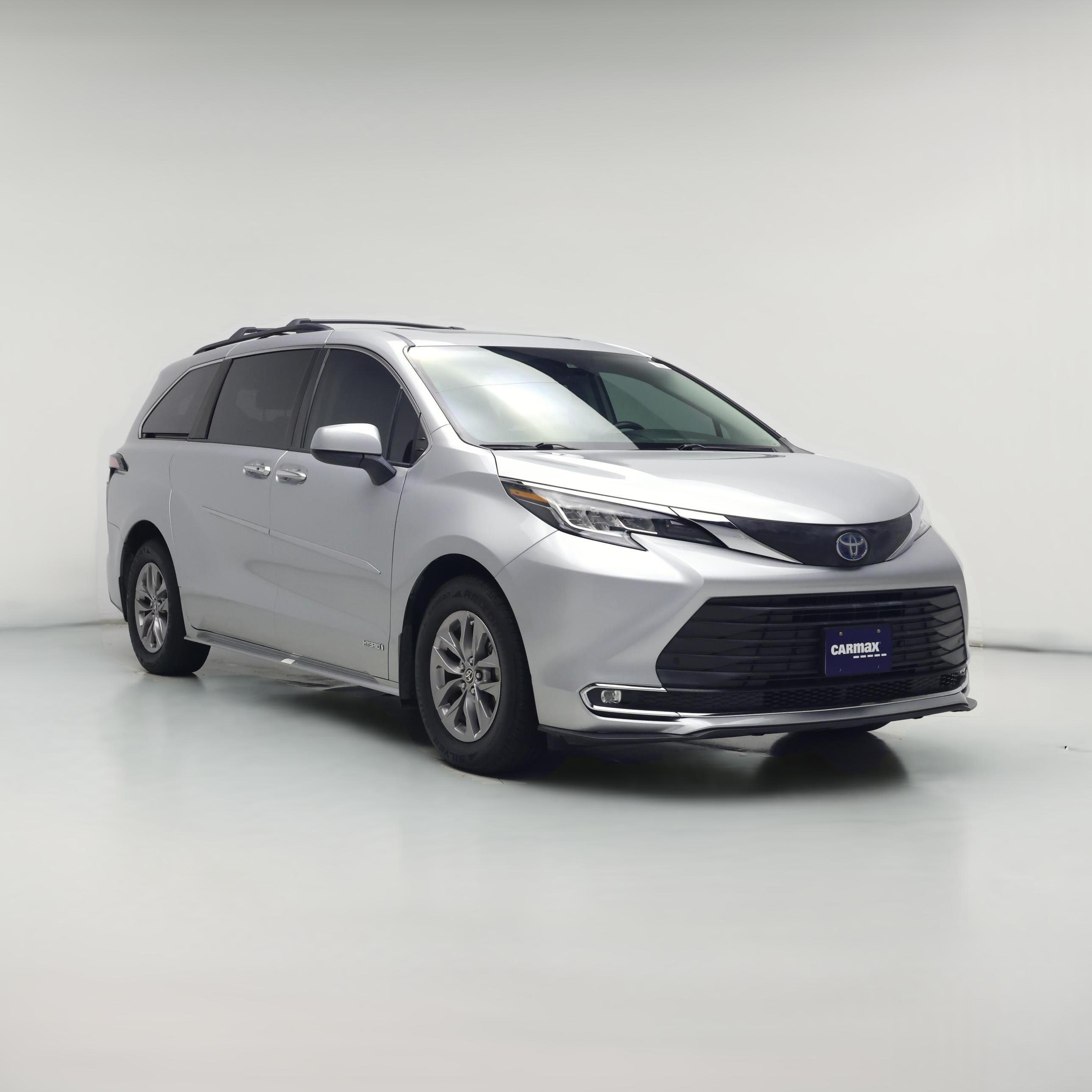 Thumbnail: 2021 Toyota Sienna - 1