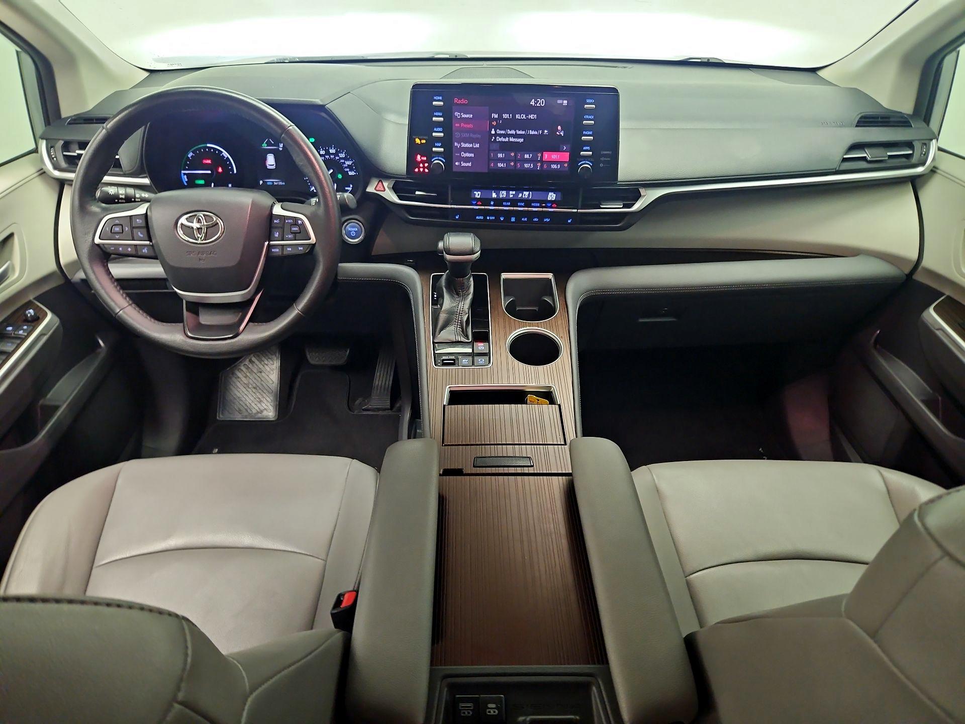 Thumbnail: 2021 Toyota Sienna - 9
