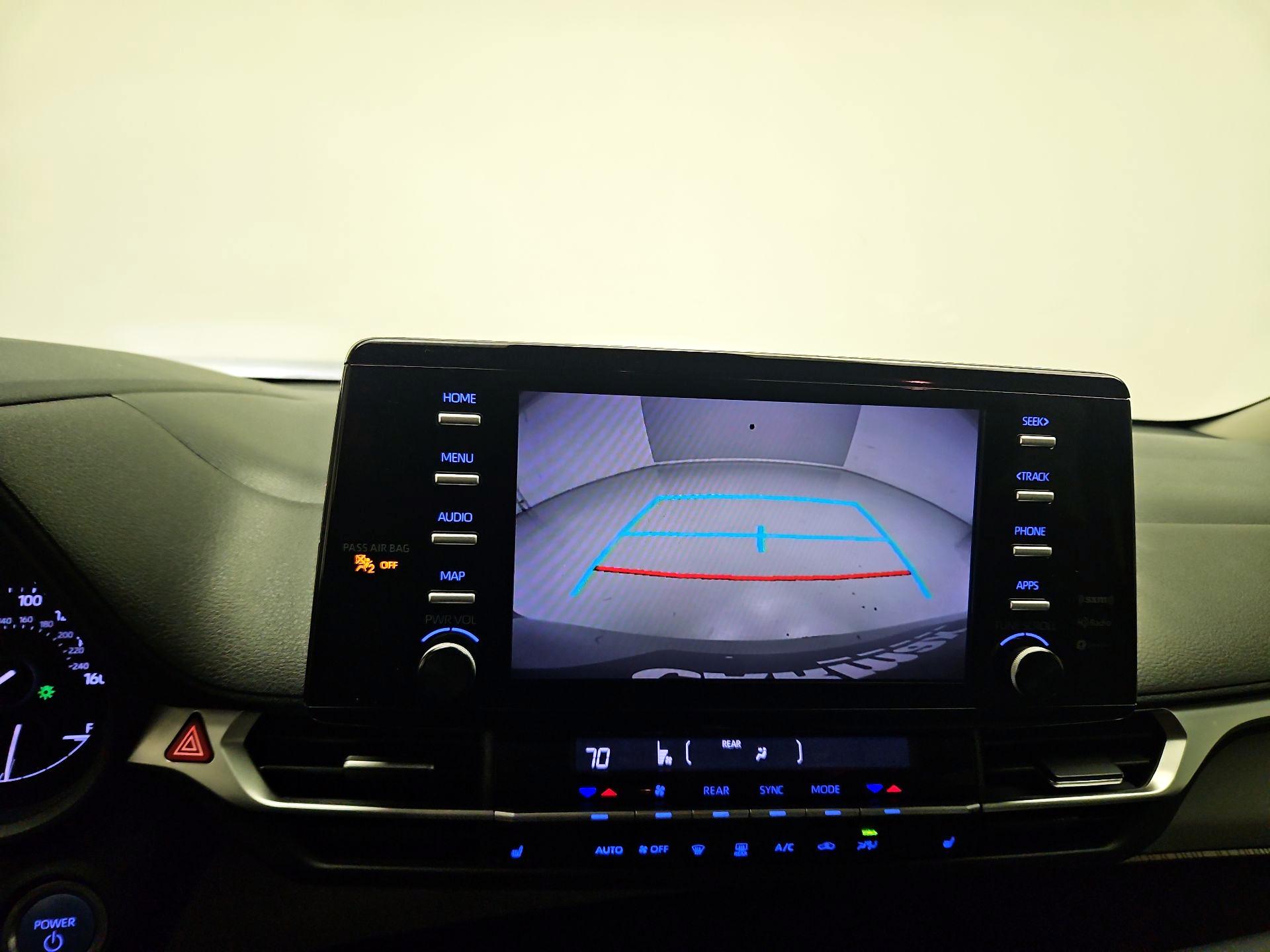 Thumbnail: 2021 Toyota Sienna - 13