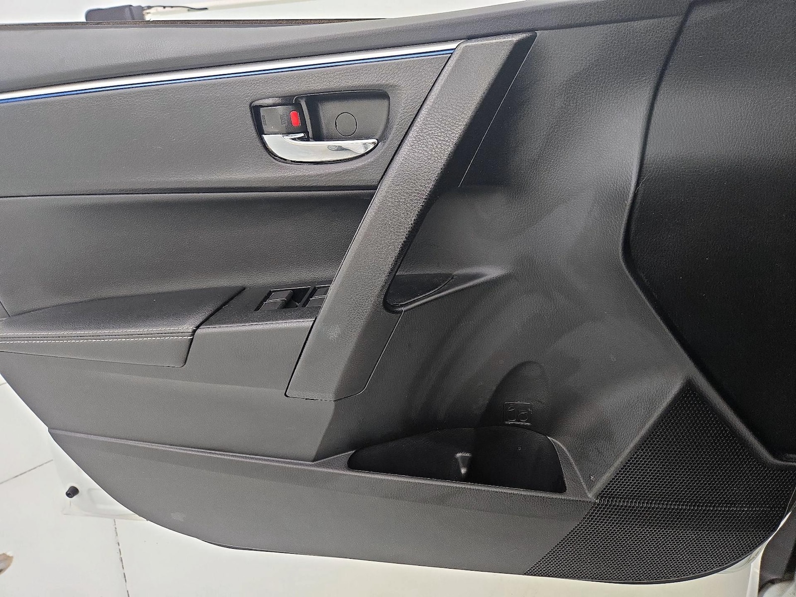 2016 Toyota Corolla S - Photo 13
