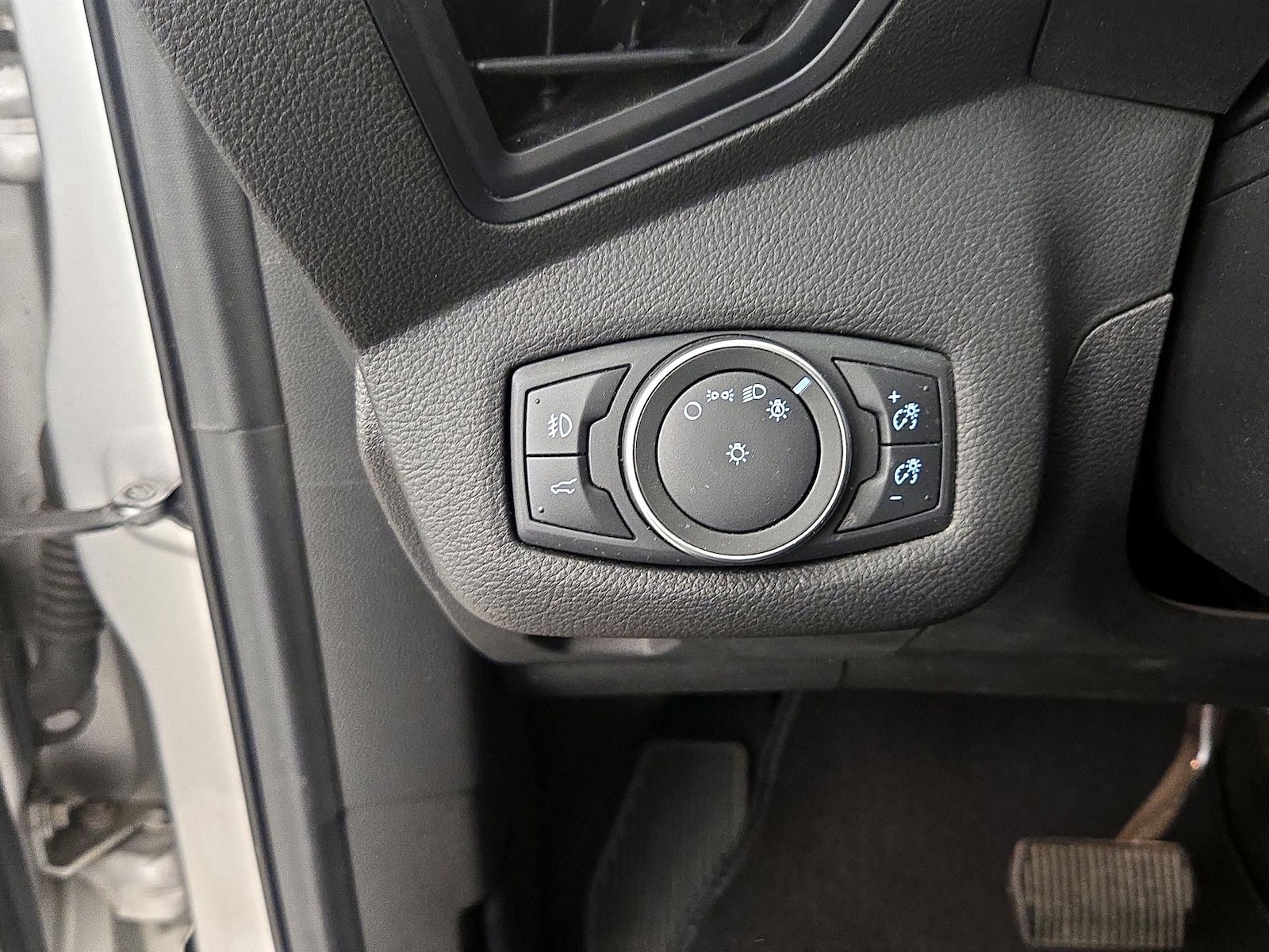 2018 Ford Escape SE - Photo 14
