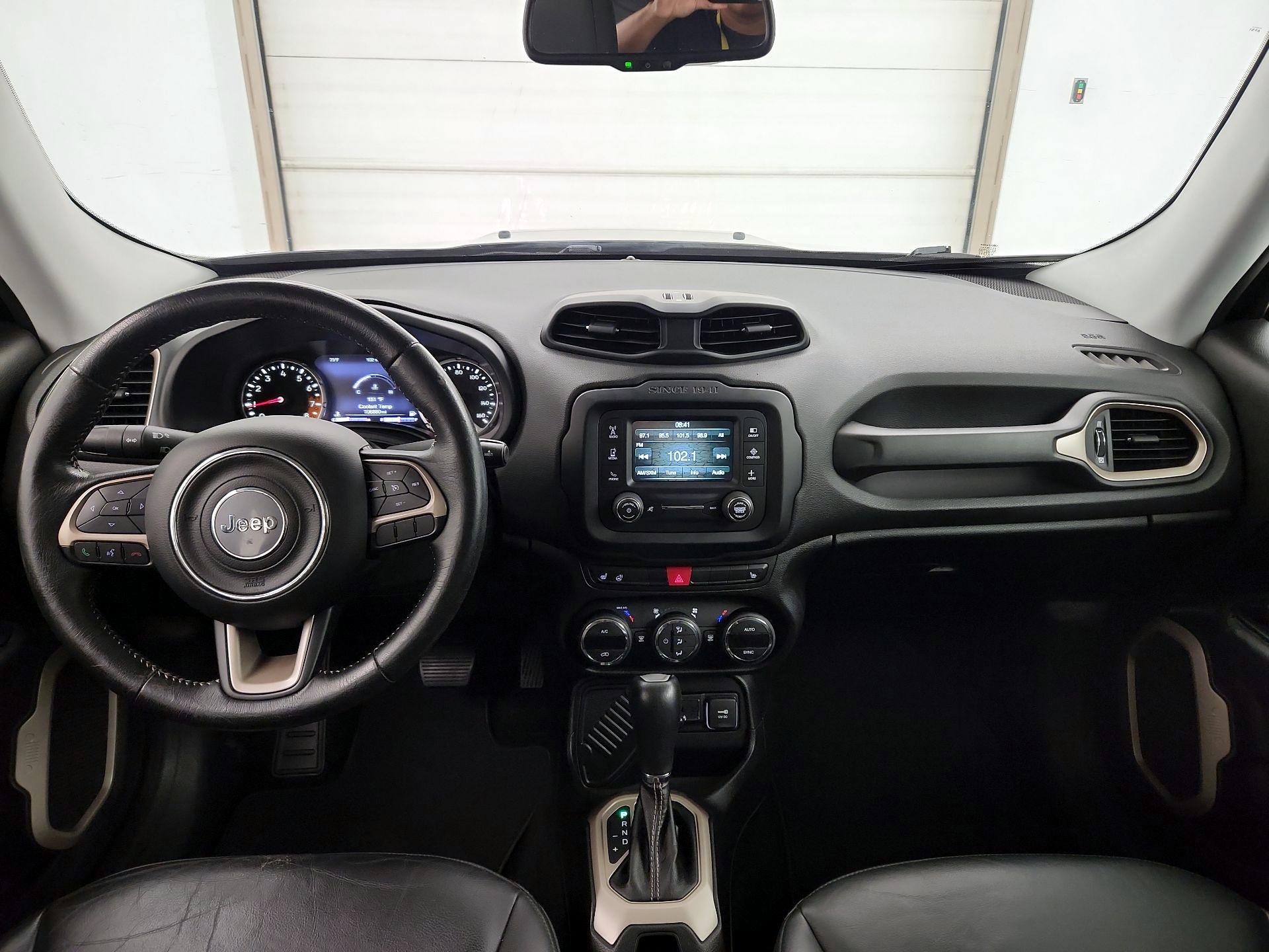 Thumbnail: 2015 Jeep Renegade - 9