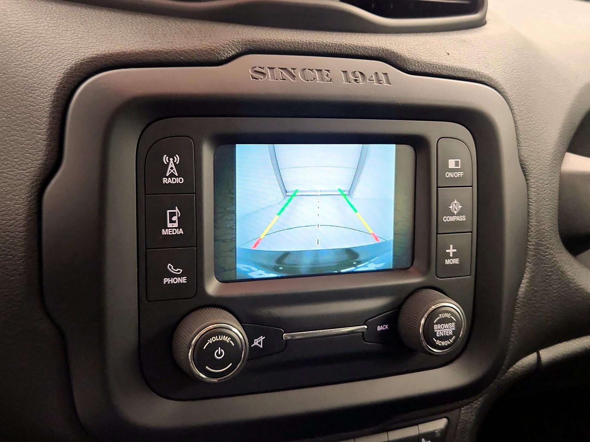 Thumbnail: 2015 Jeep Renegade - 14