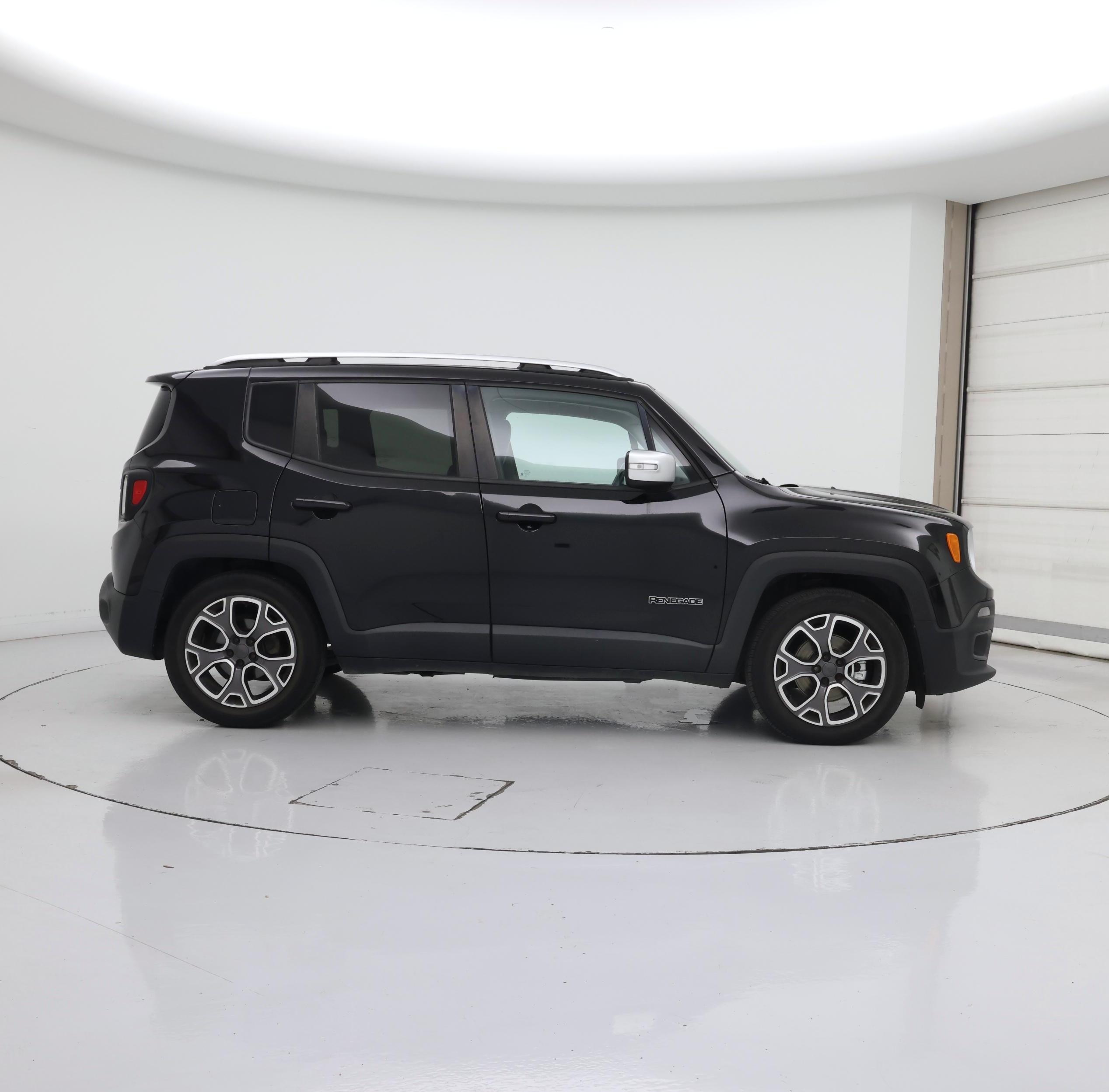 Thumbnail: 2015 Jeep Renegade - 7
