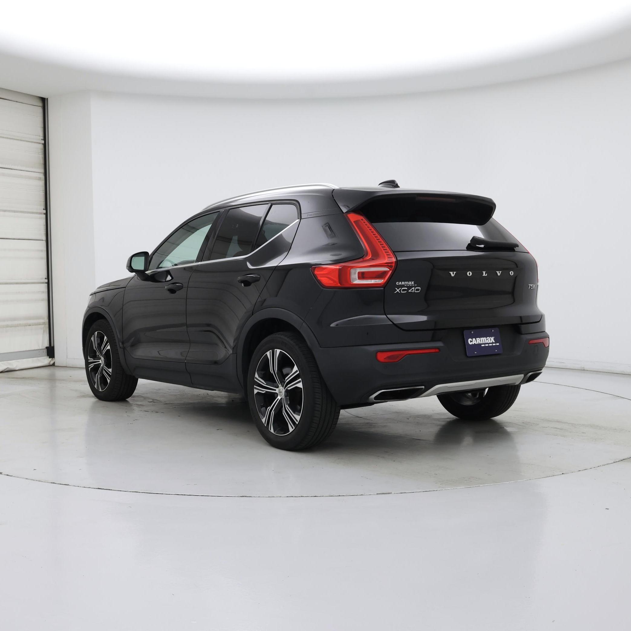 Thumbnail: 2020 Volvo XC40 - 2