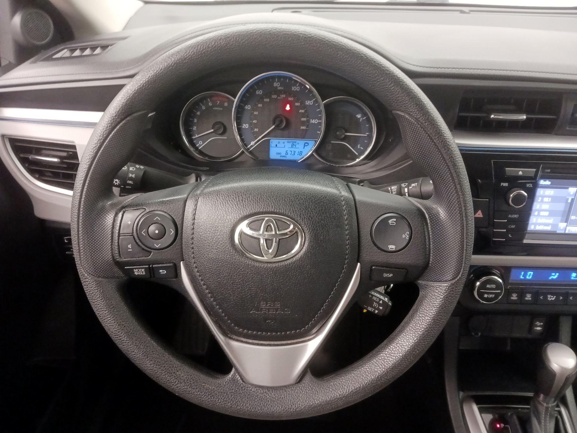 Thumbnail: 2014 Toyota Corolla - 10