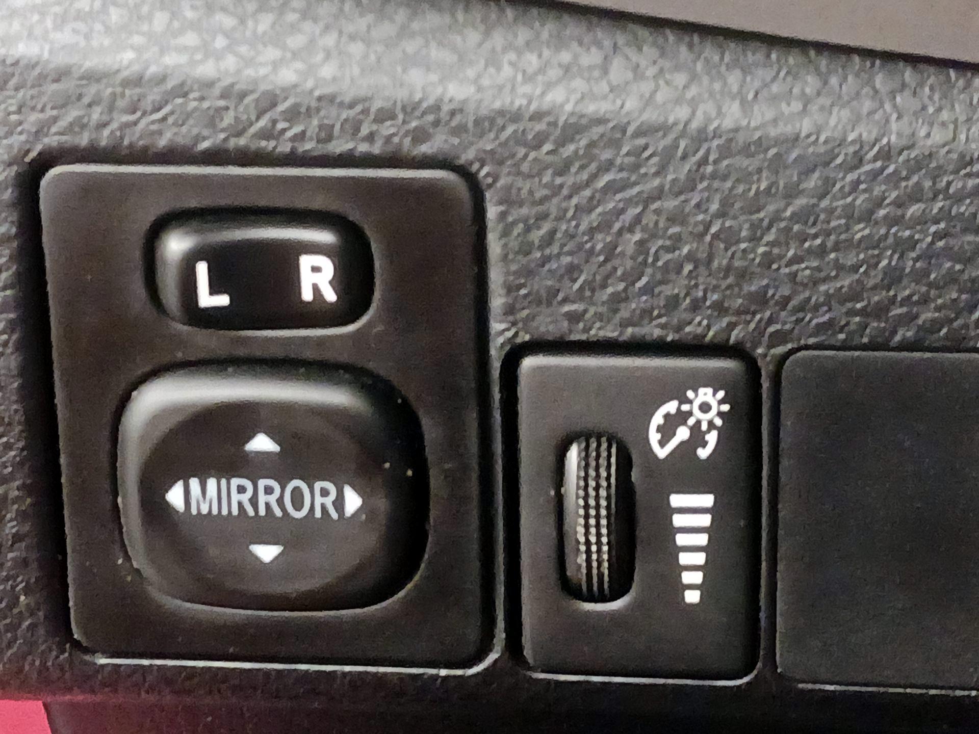 Thumbnail: 2014 Toyota Corolla - 13