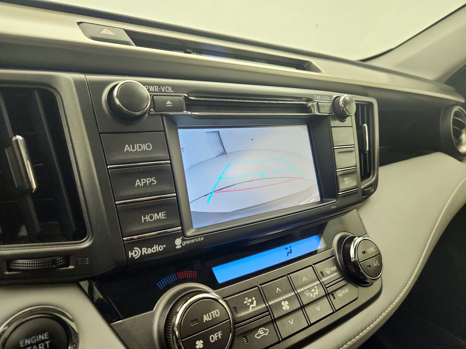 Thumbnail: 2015 Toyota RAV4 - 15