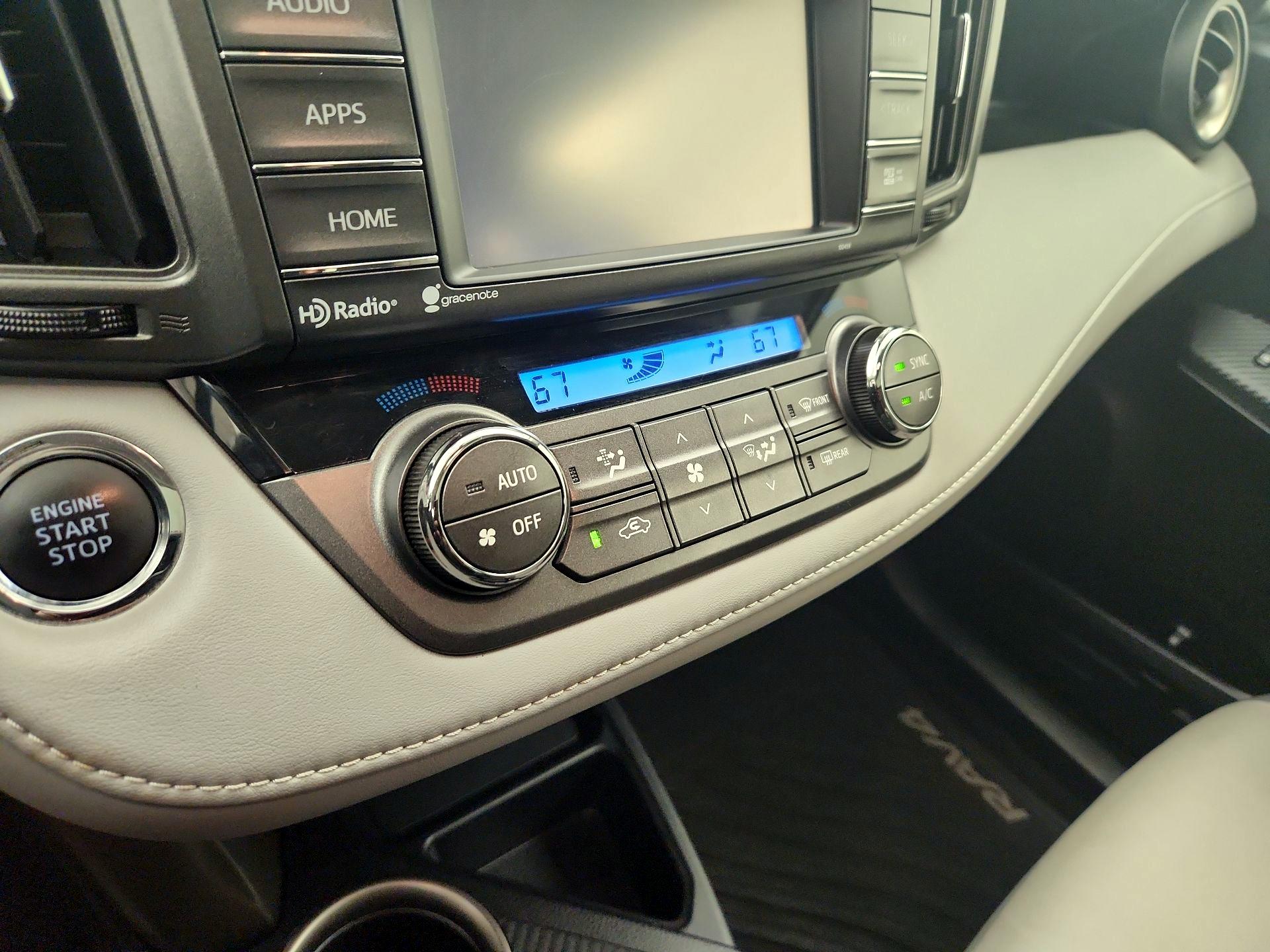 Thumbnail: 2015 Toyota RAV4 - 17