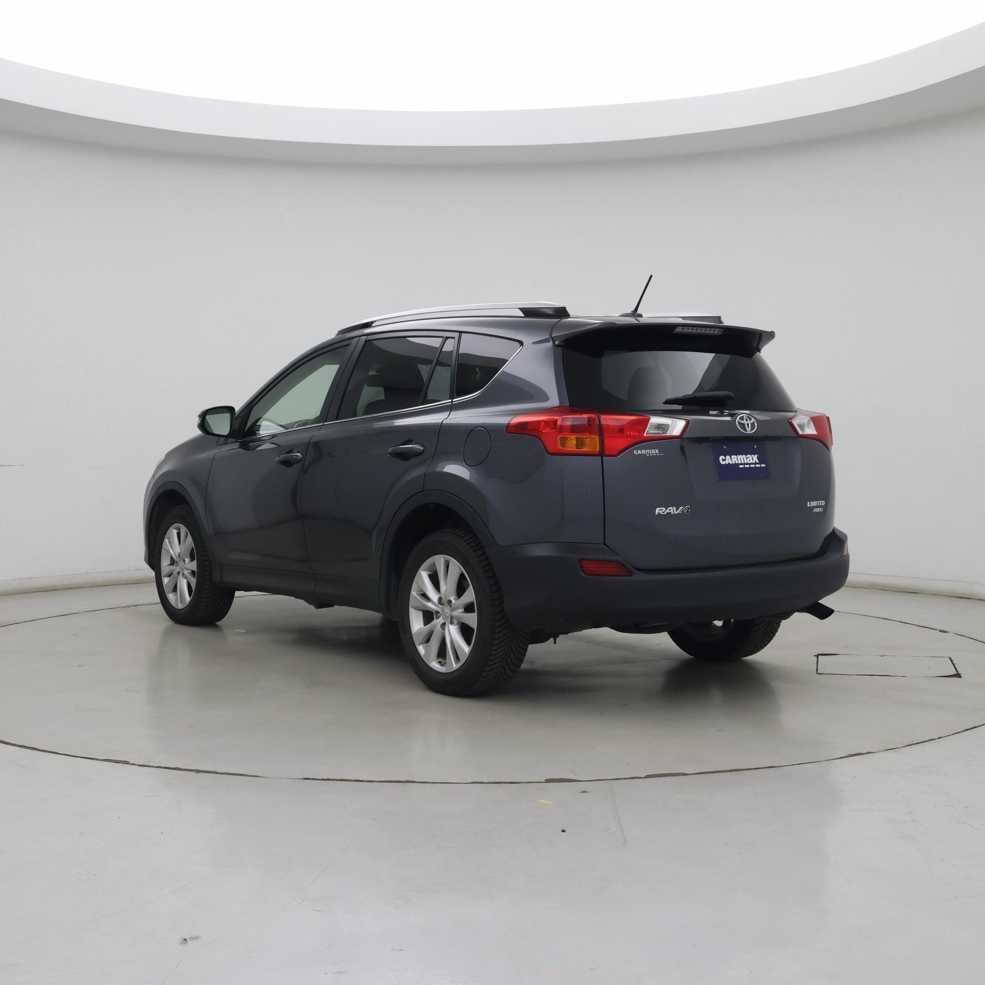 Thumbnail: 2015 Toyota RAV4 - 2