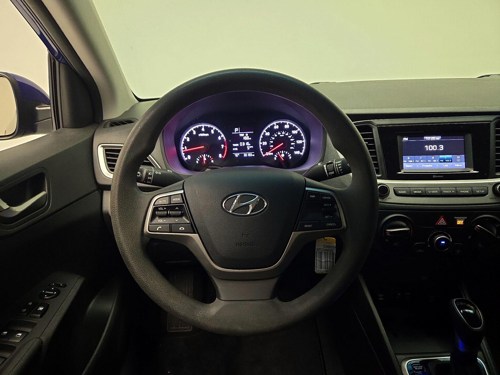 Thumbnail: 2022 Hyundai Accent - 10