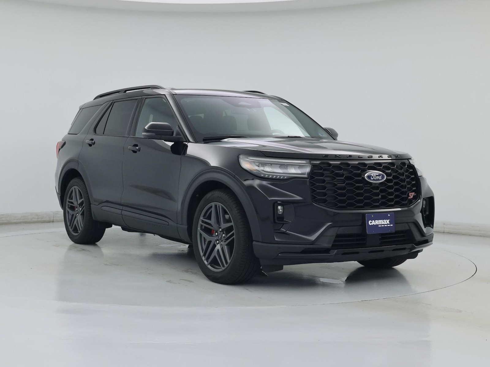 2025 Ford Explorer ST - Photo 2