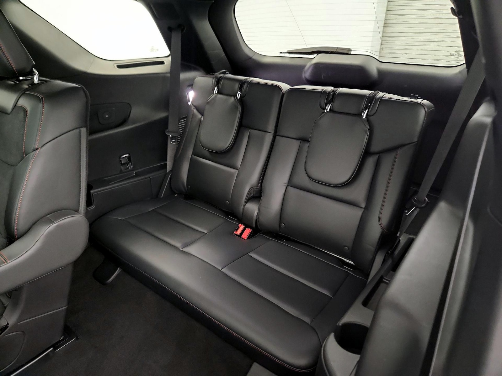 2025 Ford Explorer ST - Photo 23