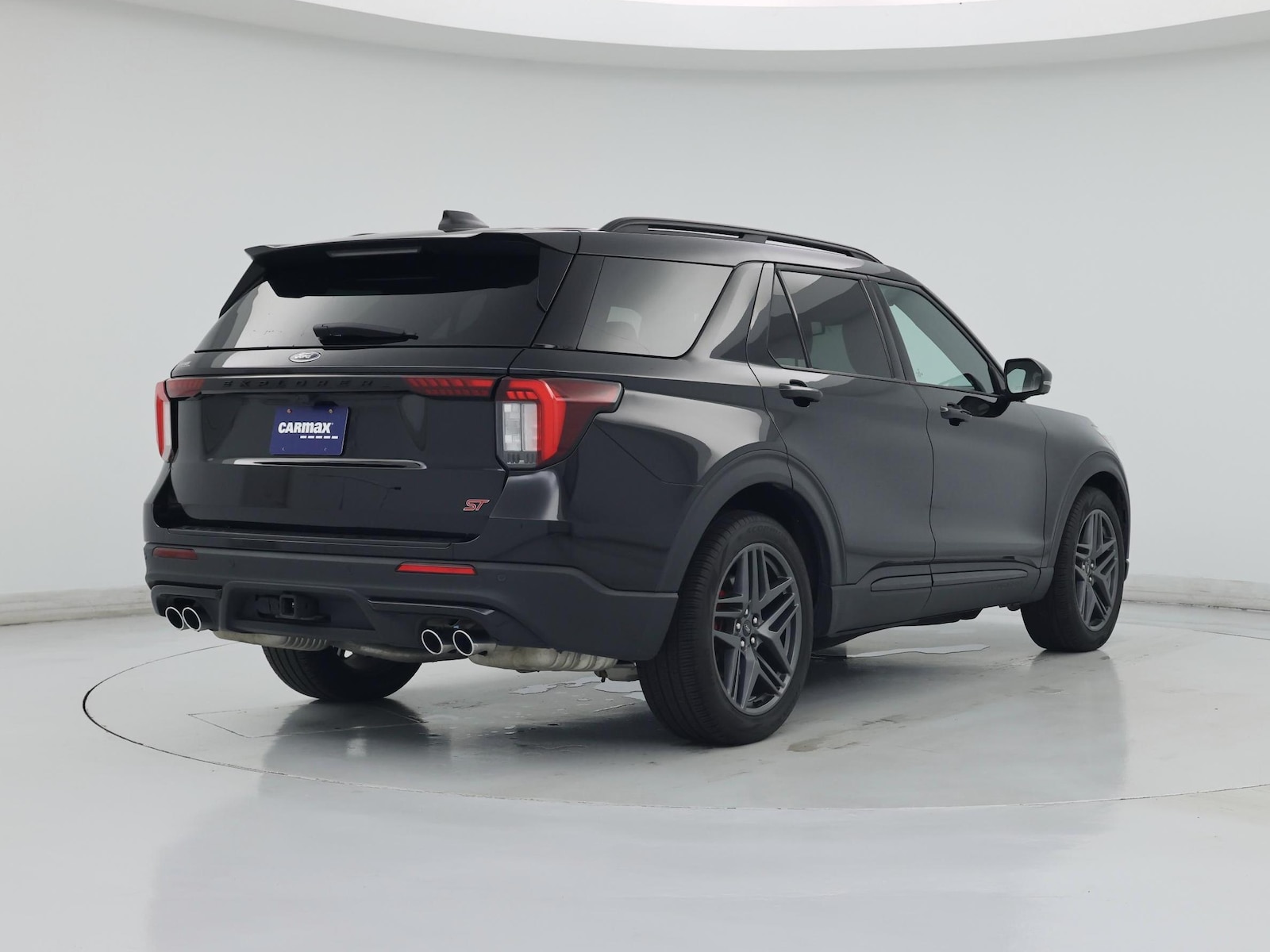 2025 Ford Explorer ST - Photo 9