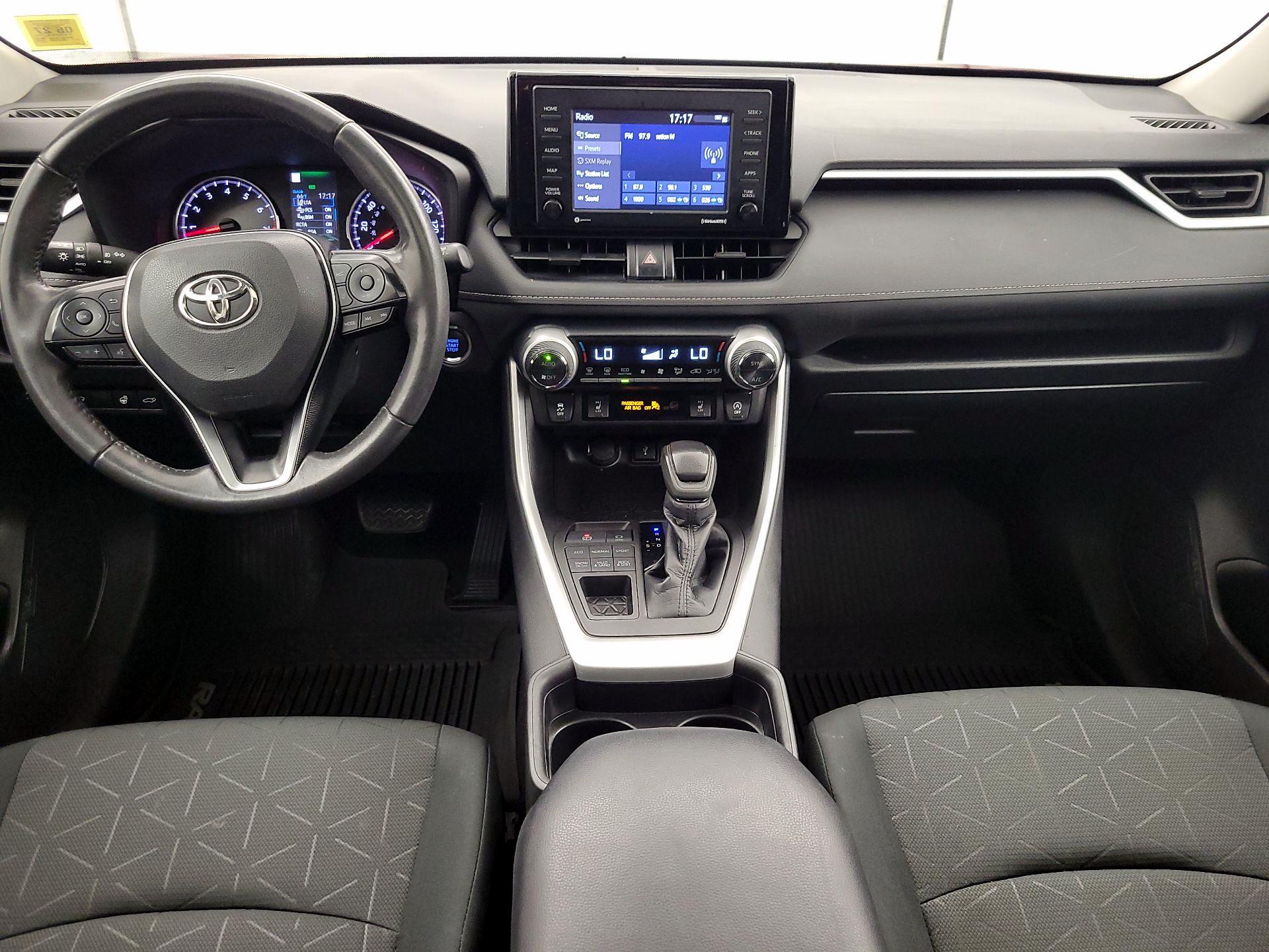 Thumbnail: 2020 Toyota RAV4 - 9