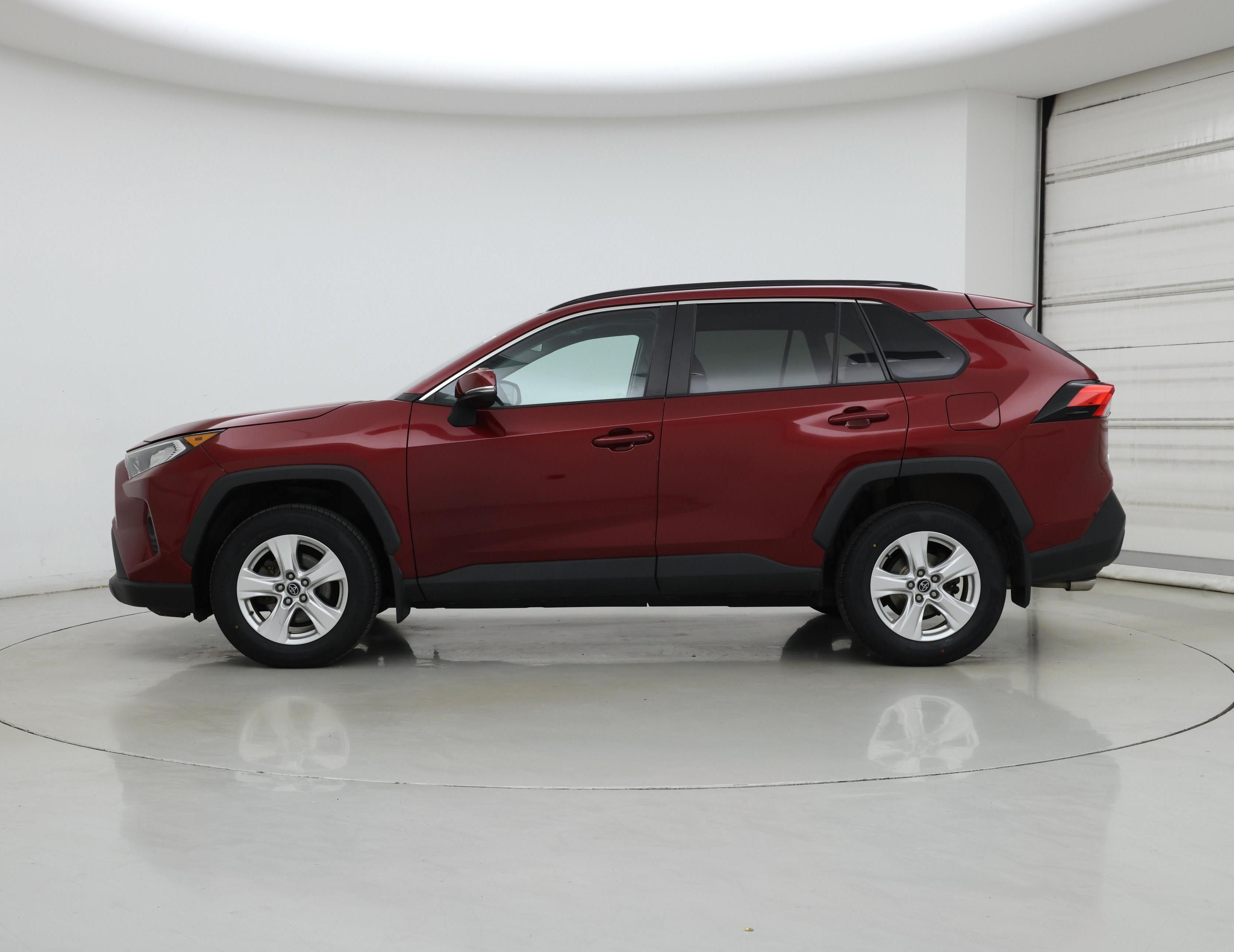 Thumbnail: 2020 Toyota RAV4 - 3
