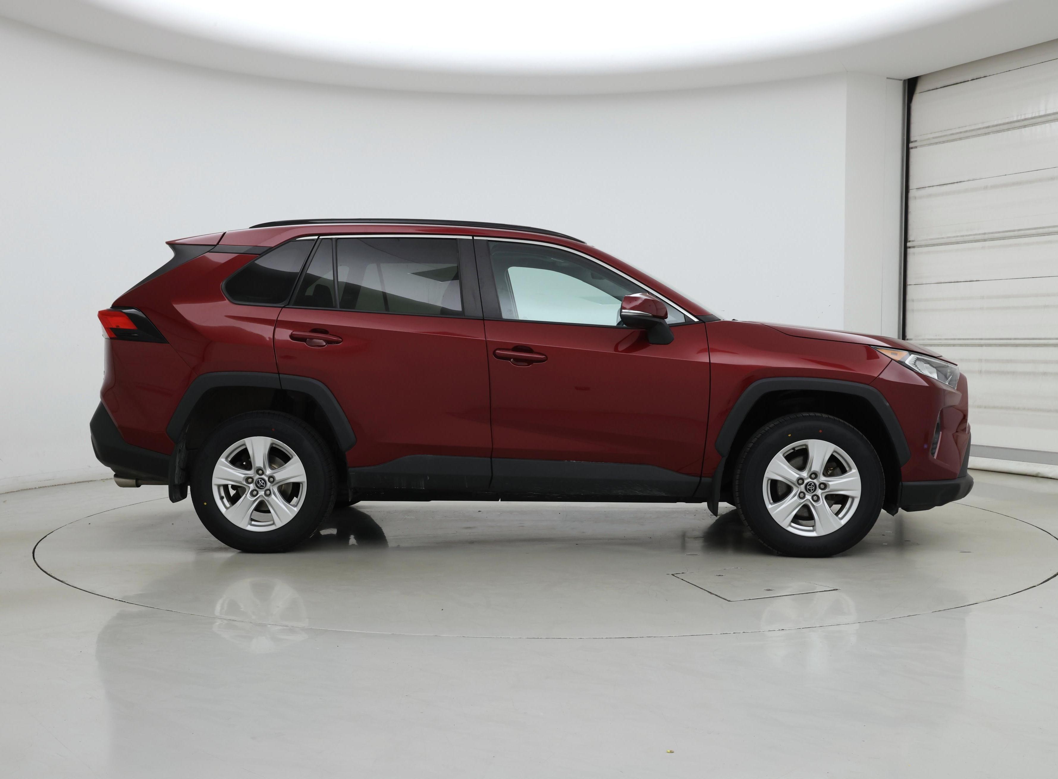 Thumbnail: 2020 Toyota RAV4 - 7