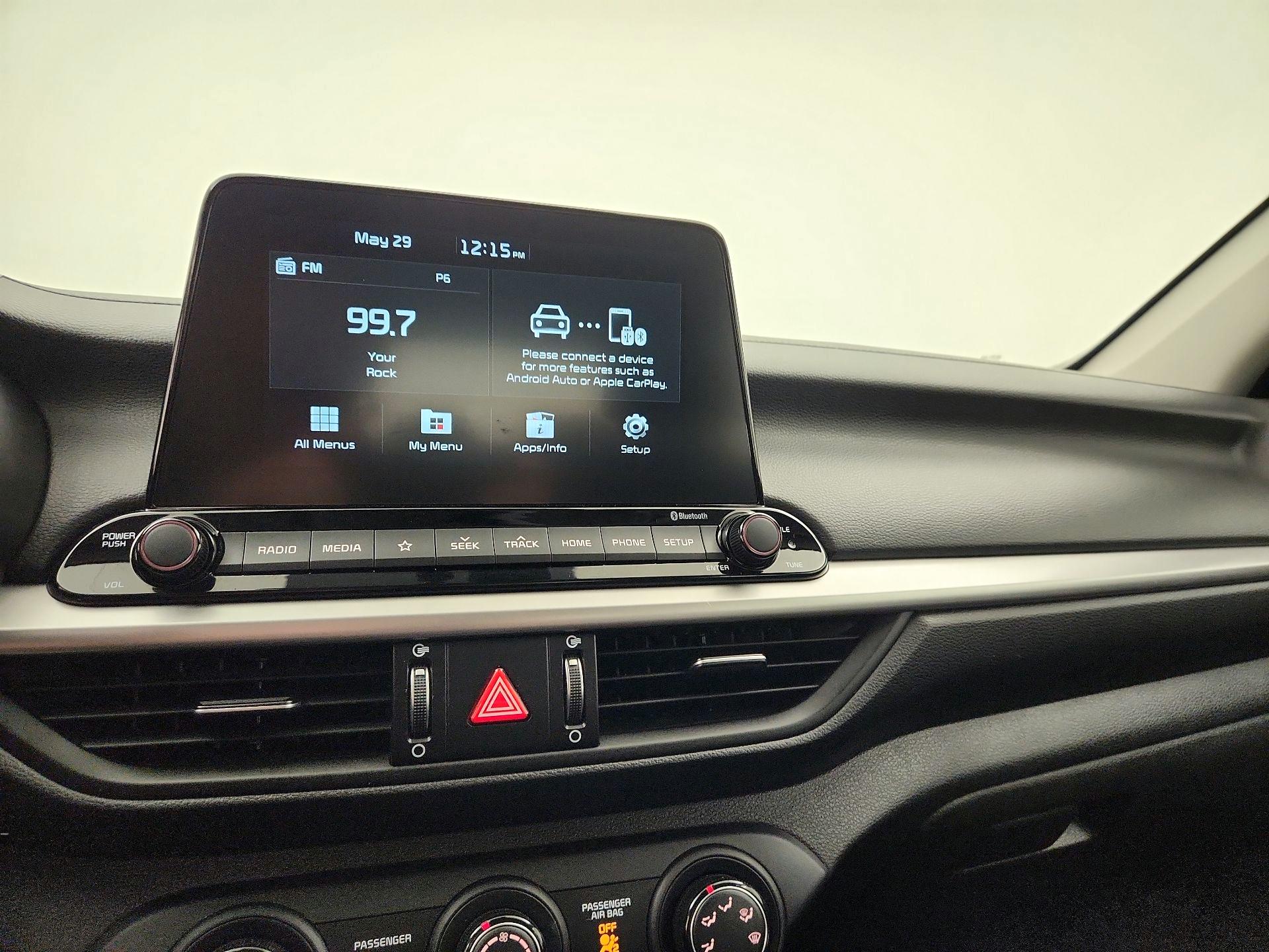 Thumbnail: 2021 Kia Forte - 15