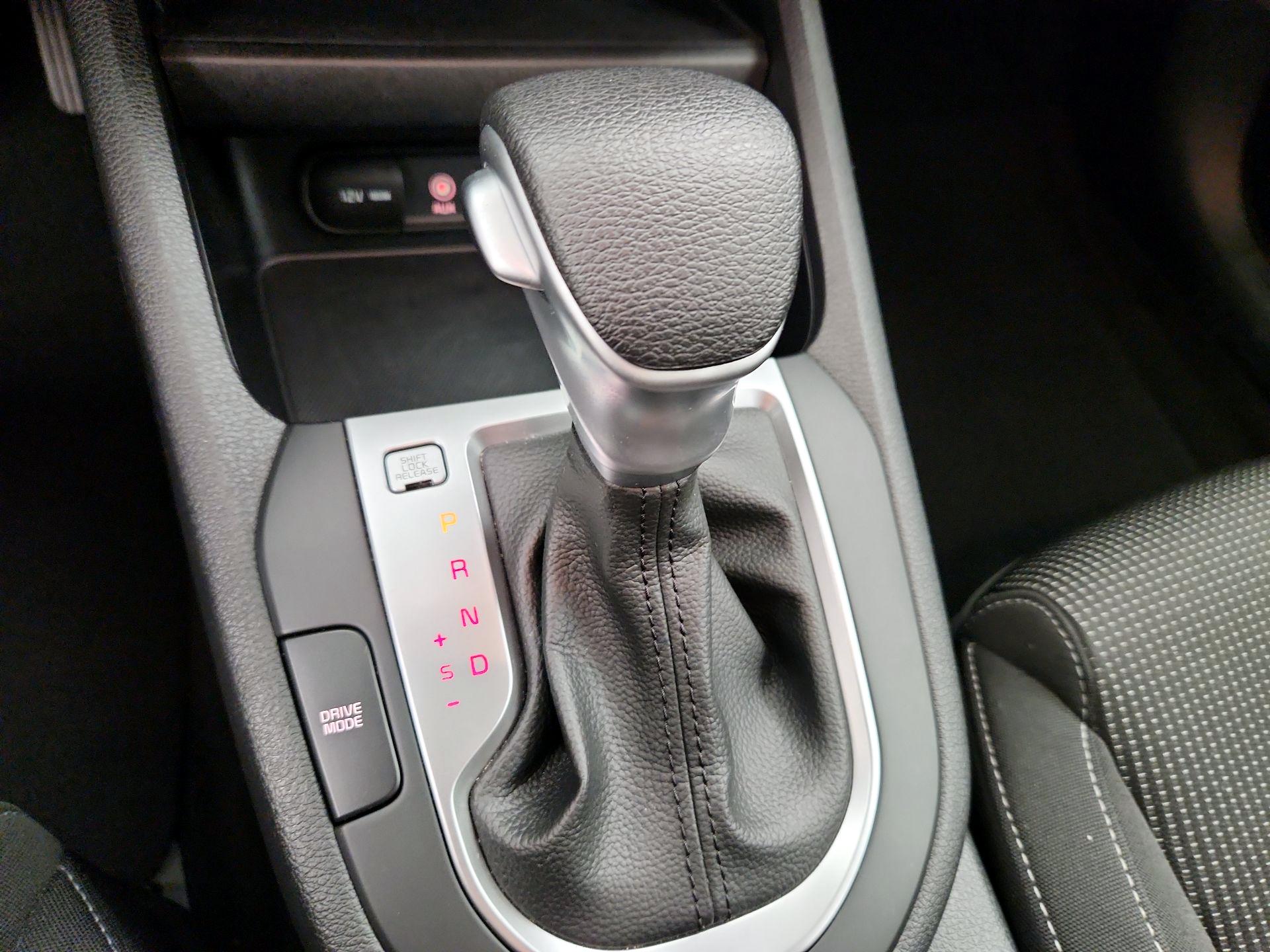 Thumbnail: 2021 Kia Forte - 17