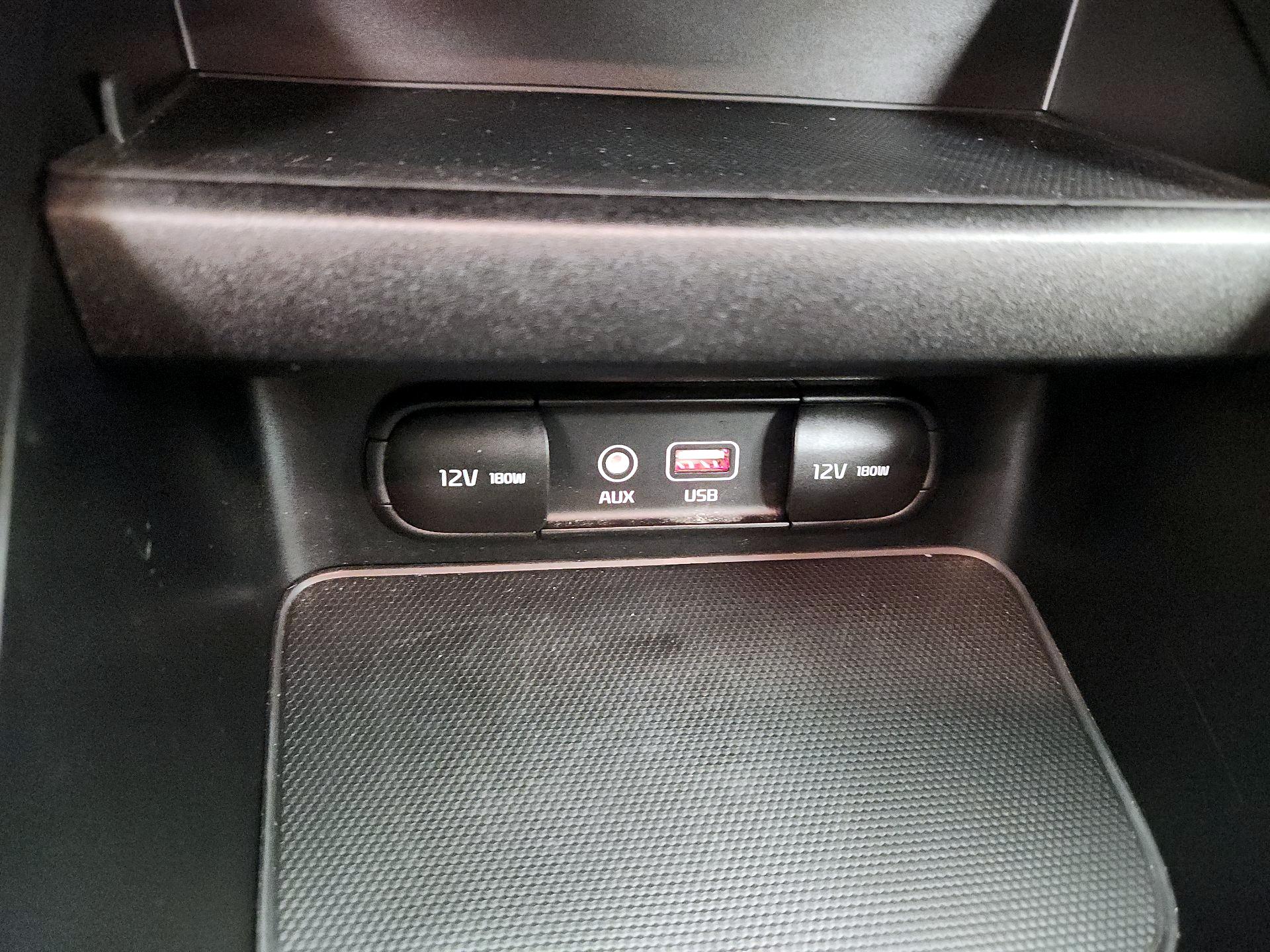 Thumbnail: 2021 Kia Forte - 18
