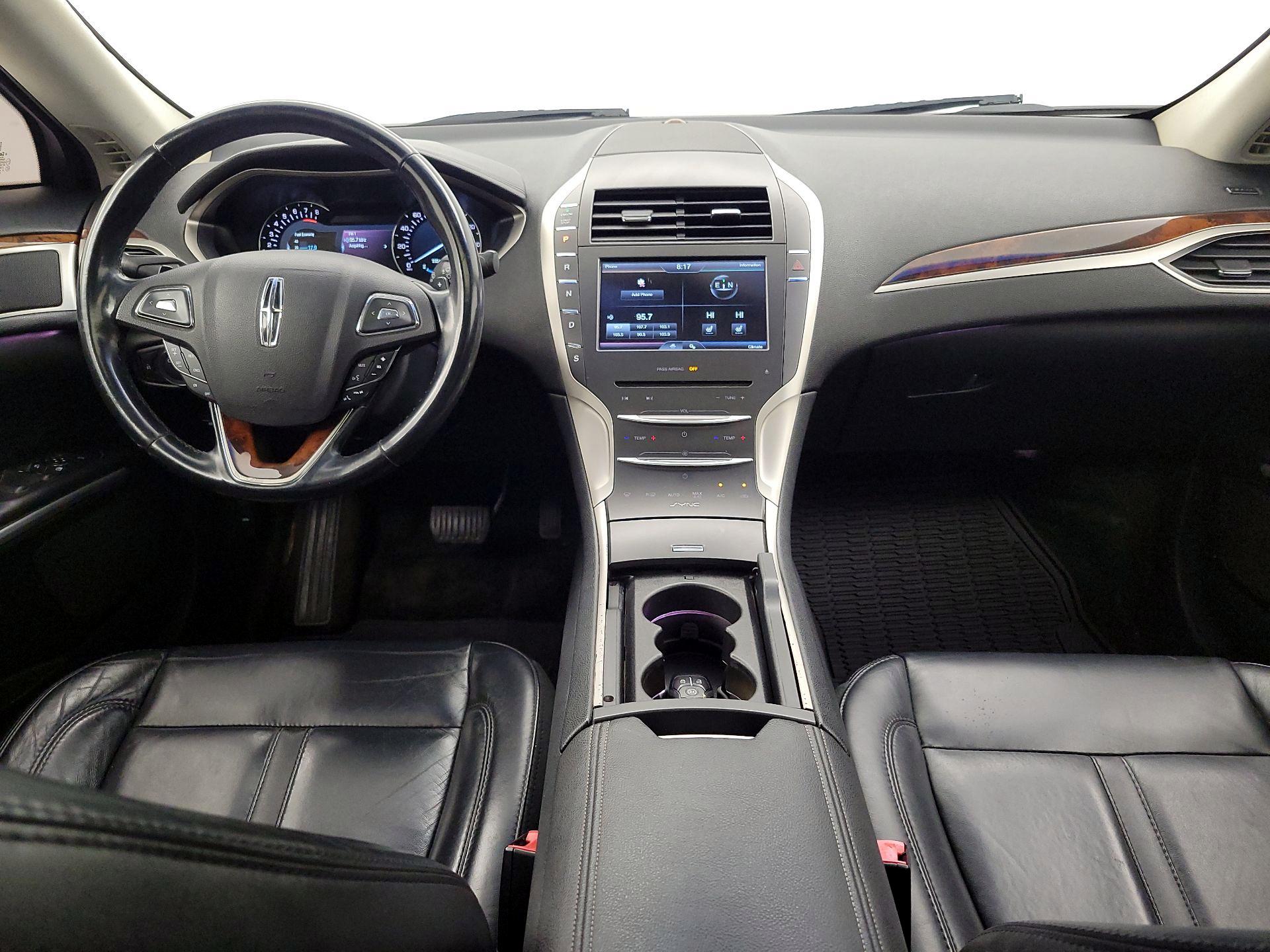 Thumbnail: 2016 Lincoln MKZ - 9