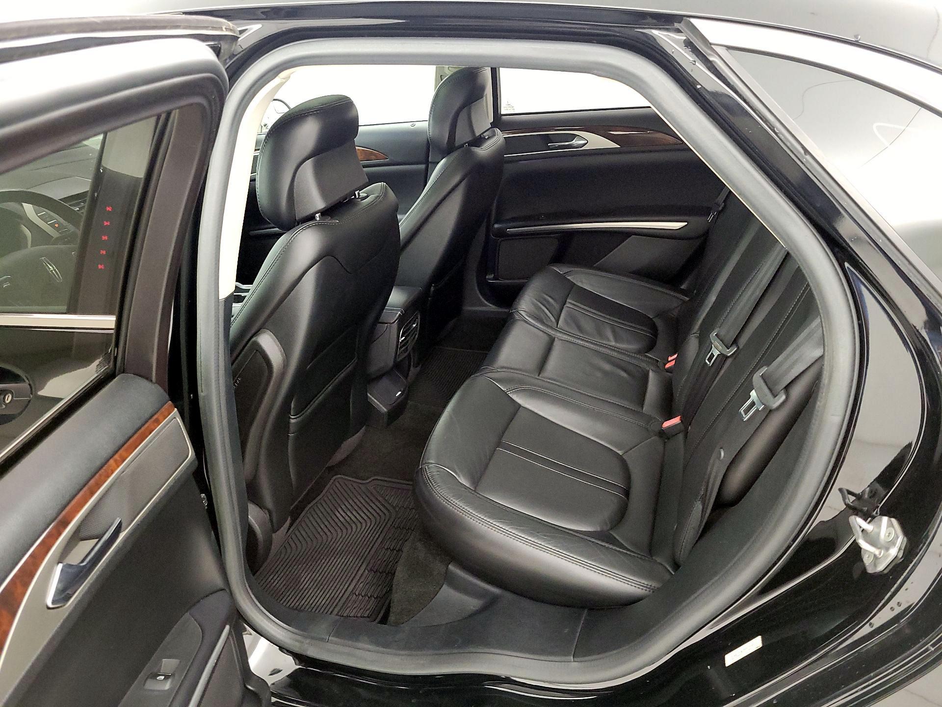 Thumbnail: 2016 Lincoln MKZ - 20