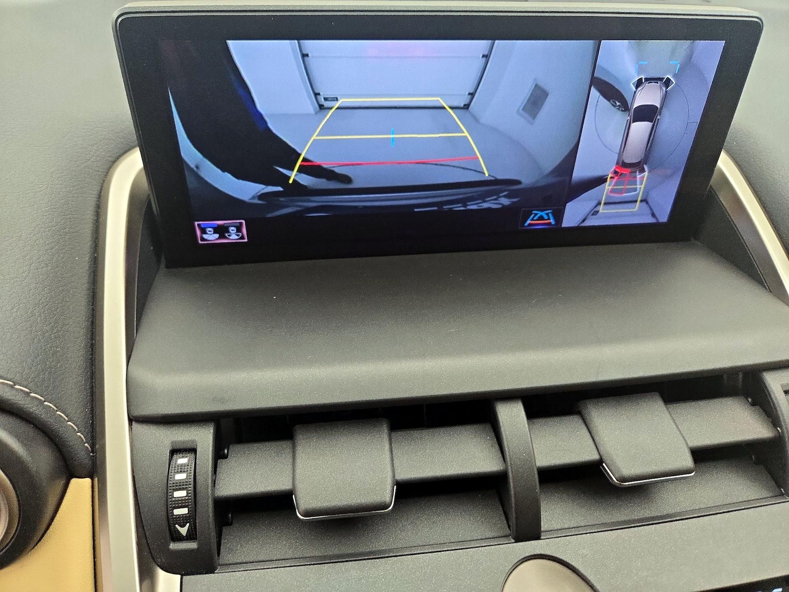 2019 Lexus NX 300 - Photo 16
