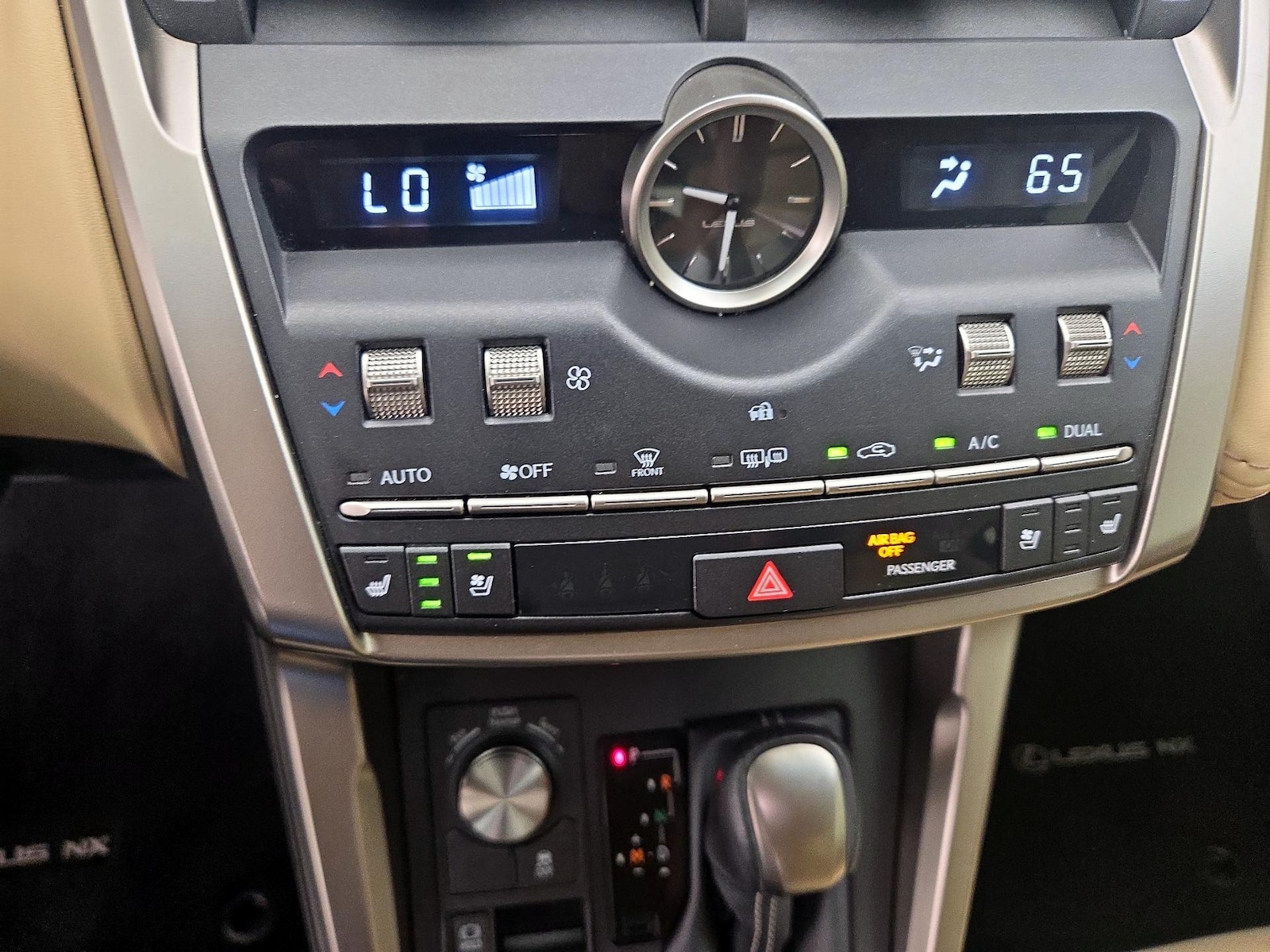 2019 Lexus NX 300 - Photo 18
