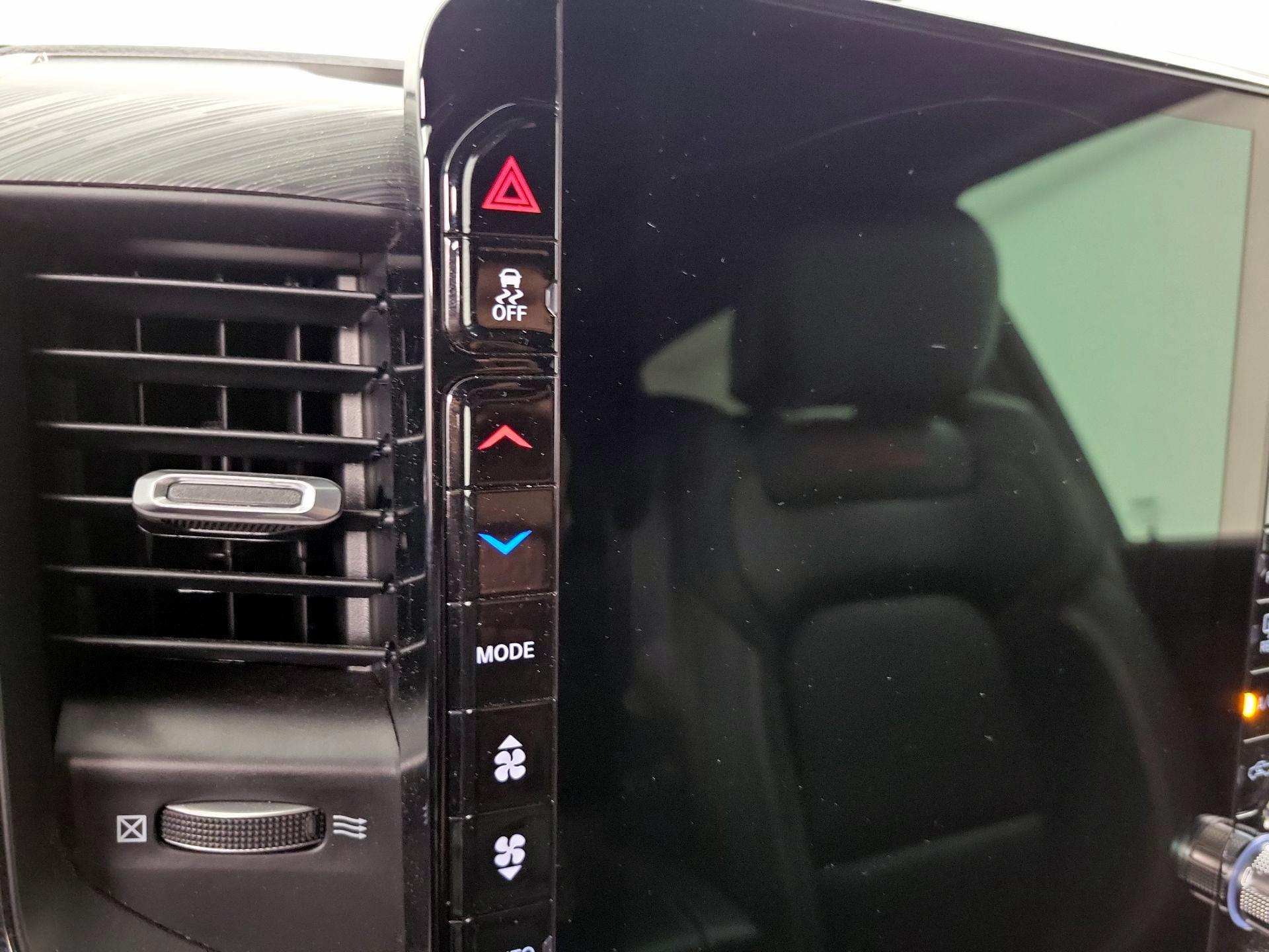 Thumbnail: 2025 RAM 1500 - 16