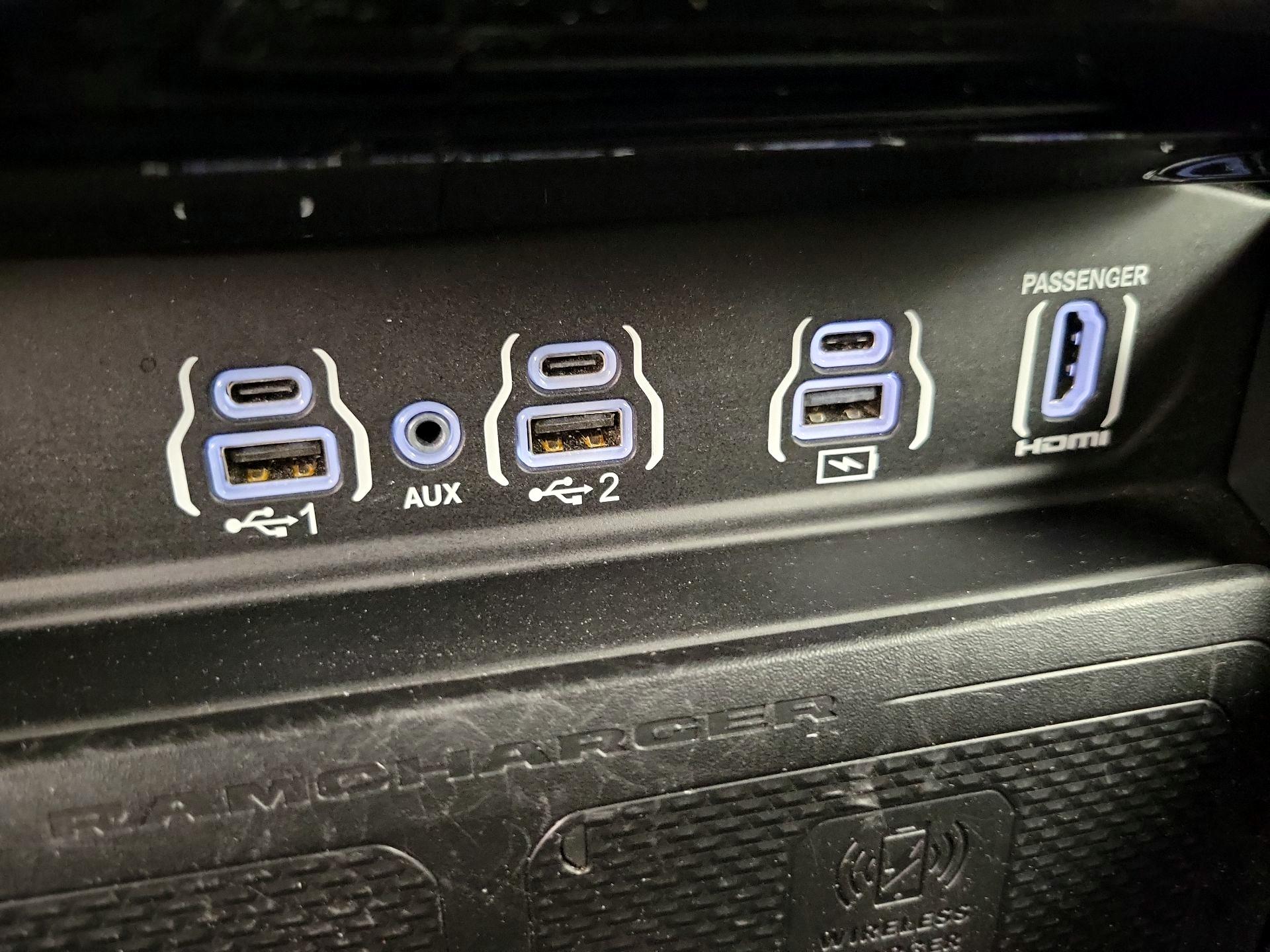 Thumbnail: 2025 RAM 1500 - 18