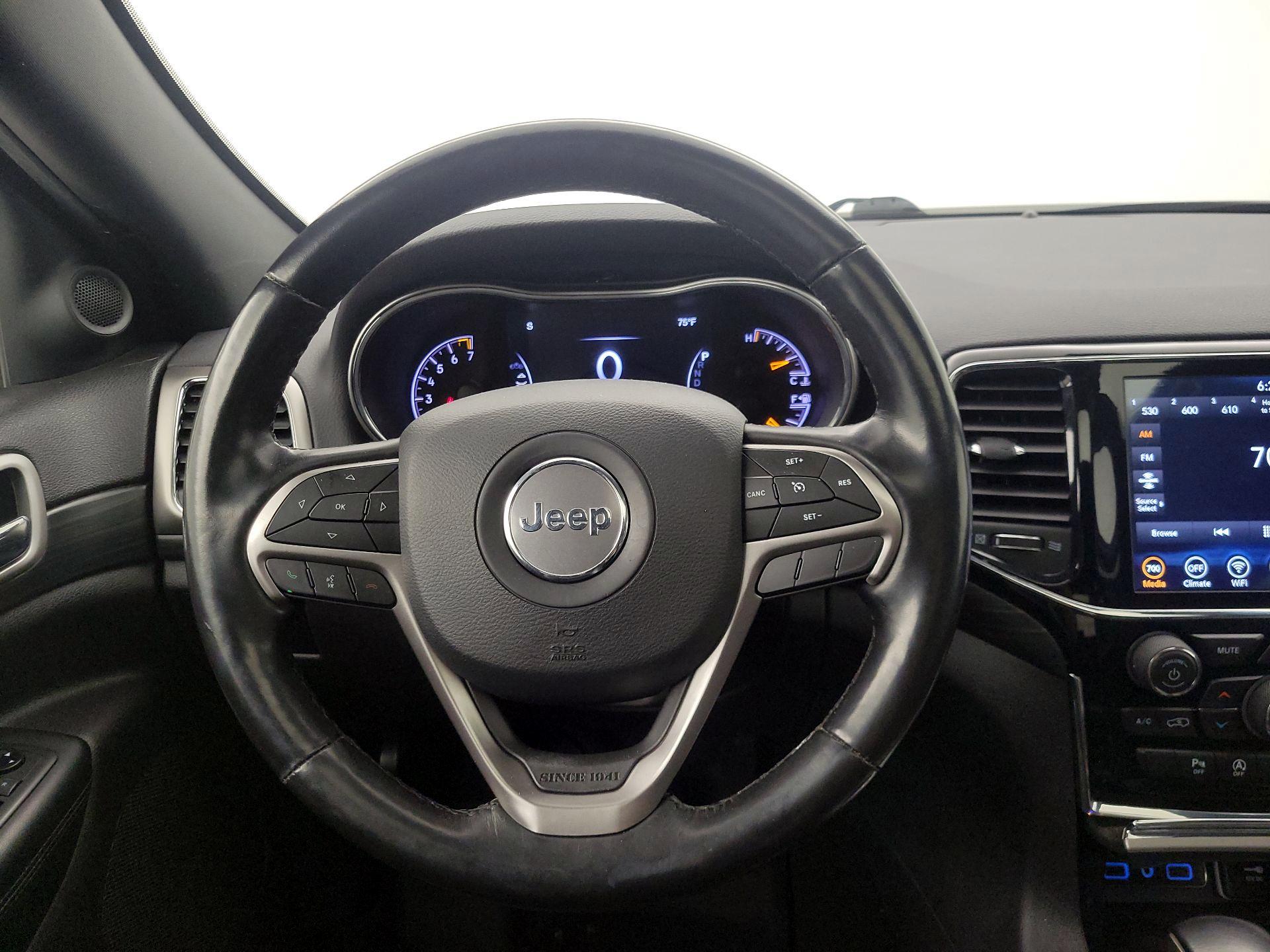 Thumbnail: 2020 Jeep Grand Cherokee - 10