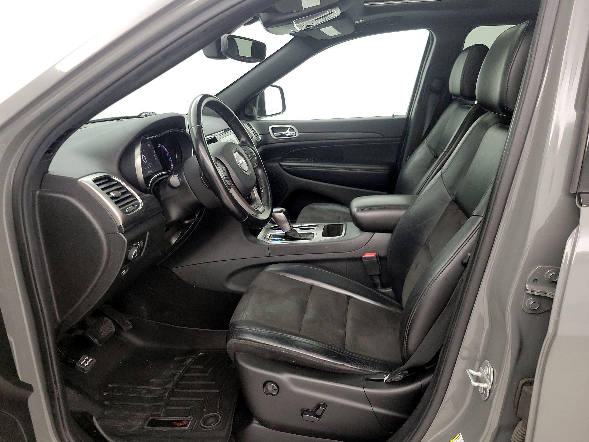 Thumbnail: 2020 Jeep Grand Cherokee - 11