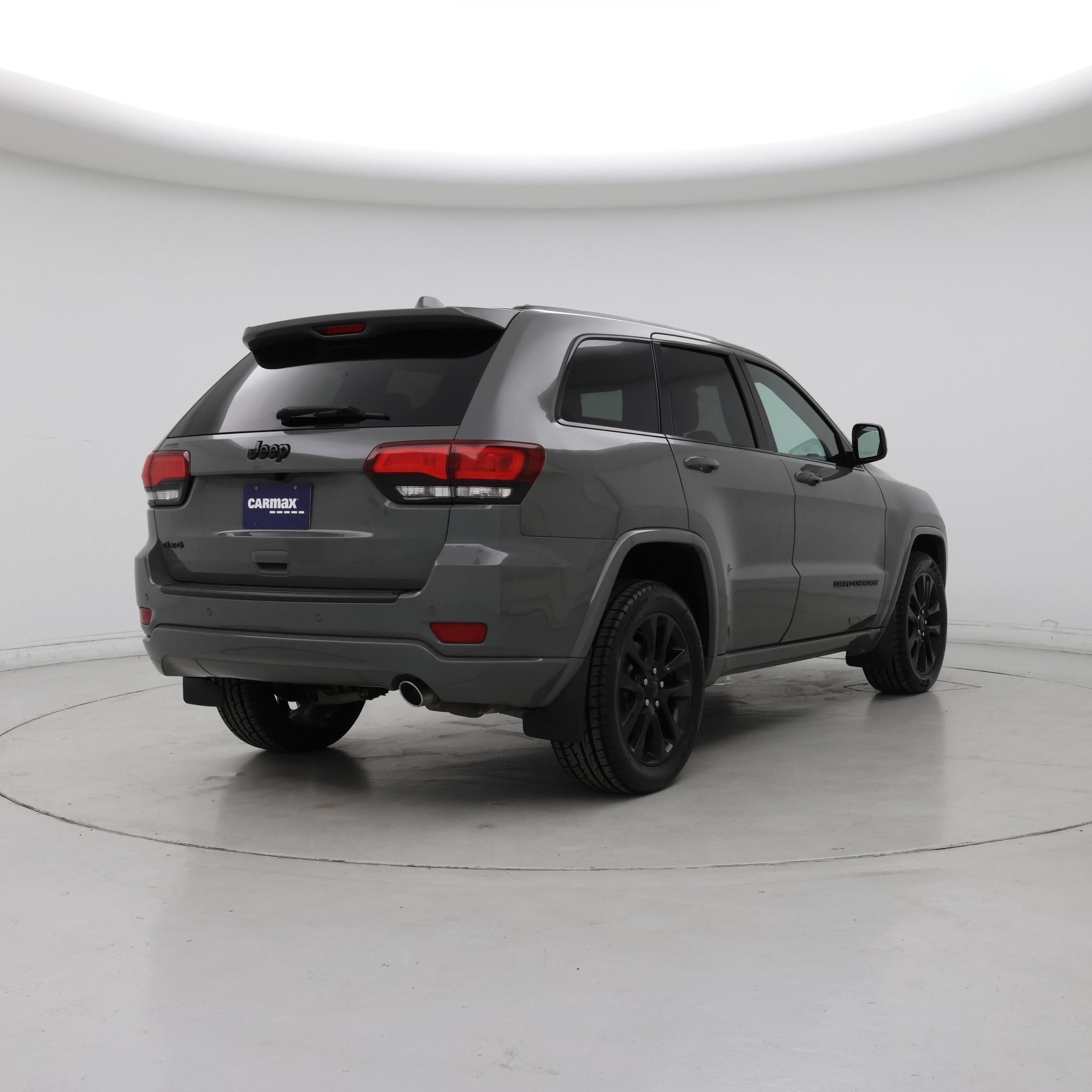 Thumbnail: 2020 Jeep Grand Cherokee - 8