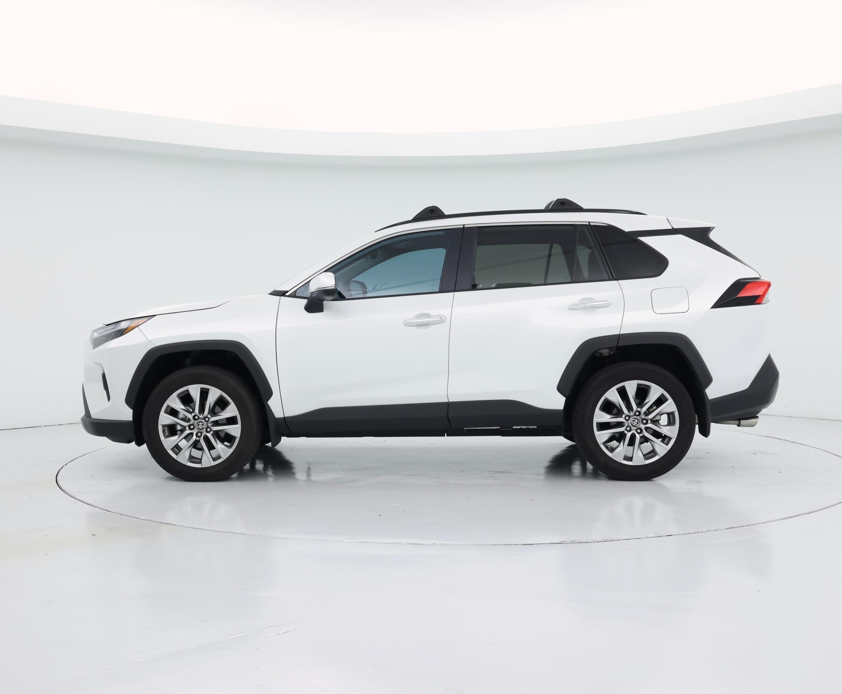 Thumbnail: 2025 Toyota RAV4 - 3