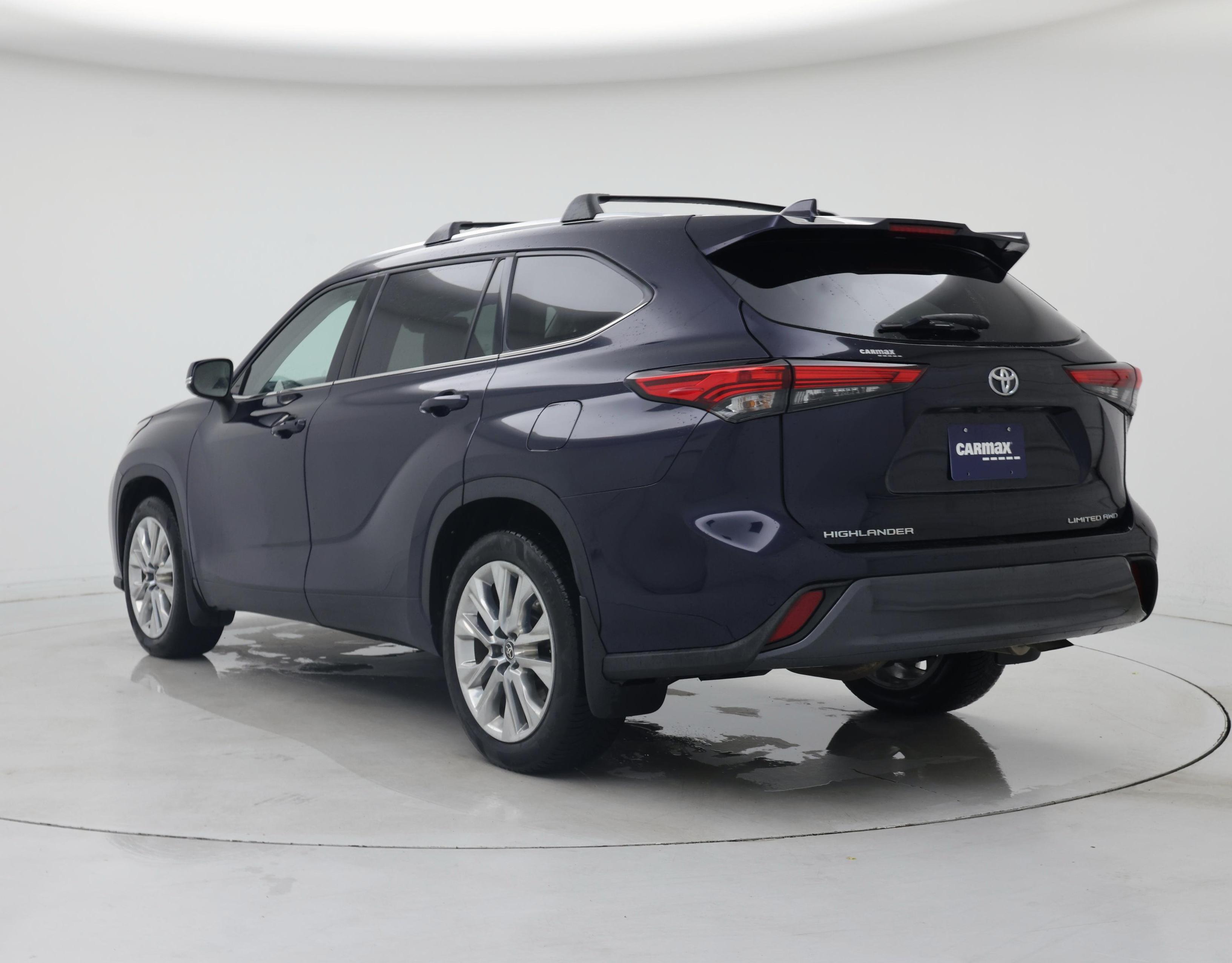 Thumbnail: 2023 Toyota Highlander - 2