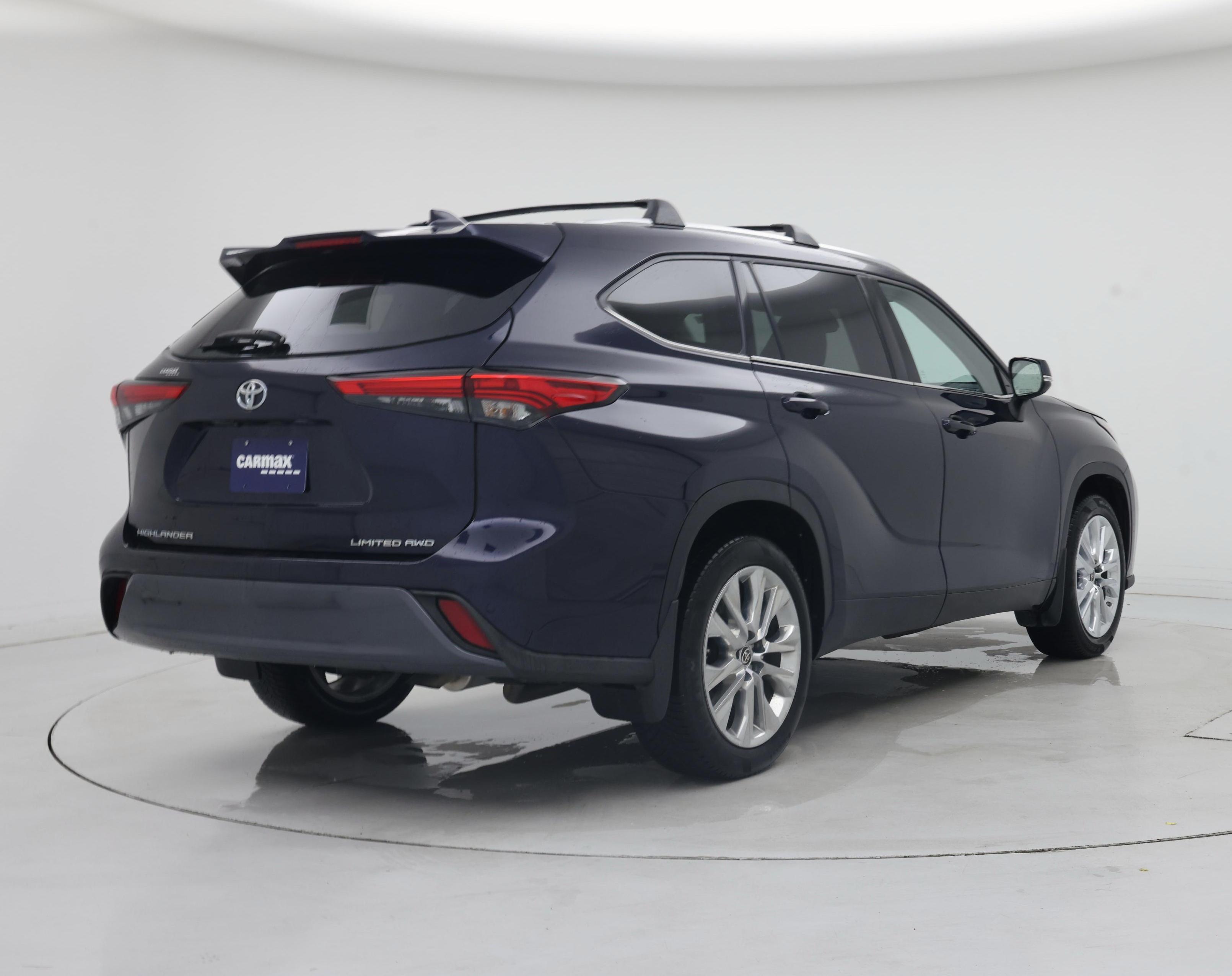Thumbnail: 2023 Toyota Highlander - 8
